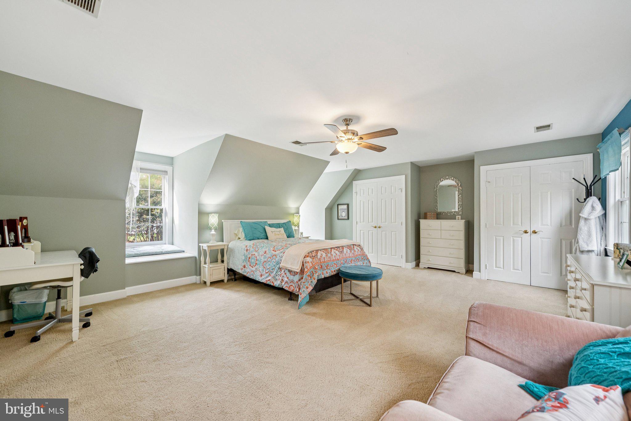 HICKORY CREEK ESTATES - Residential