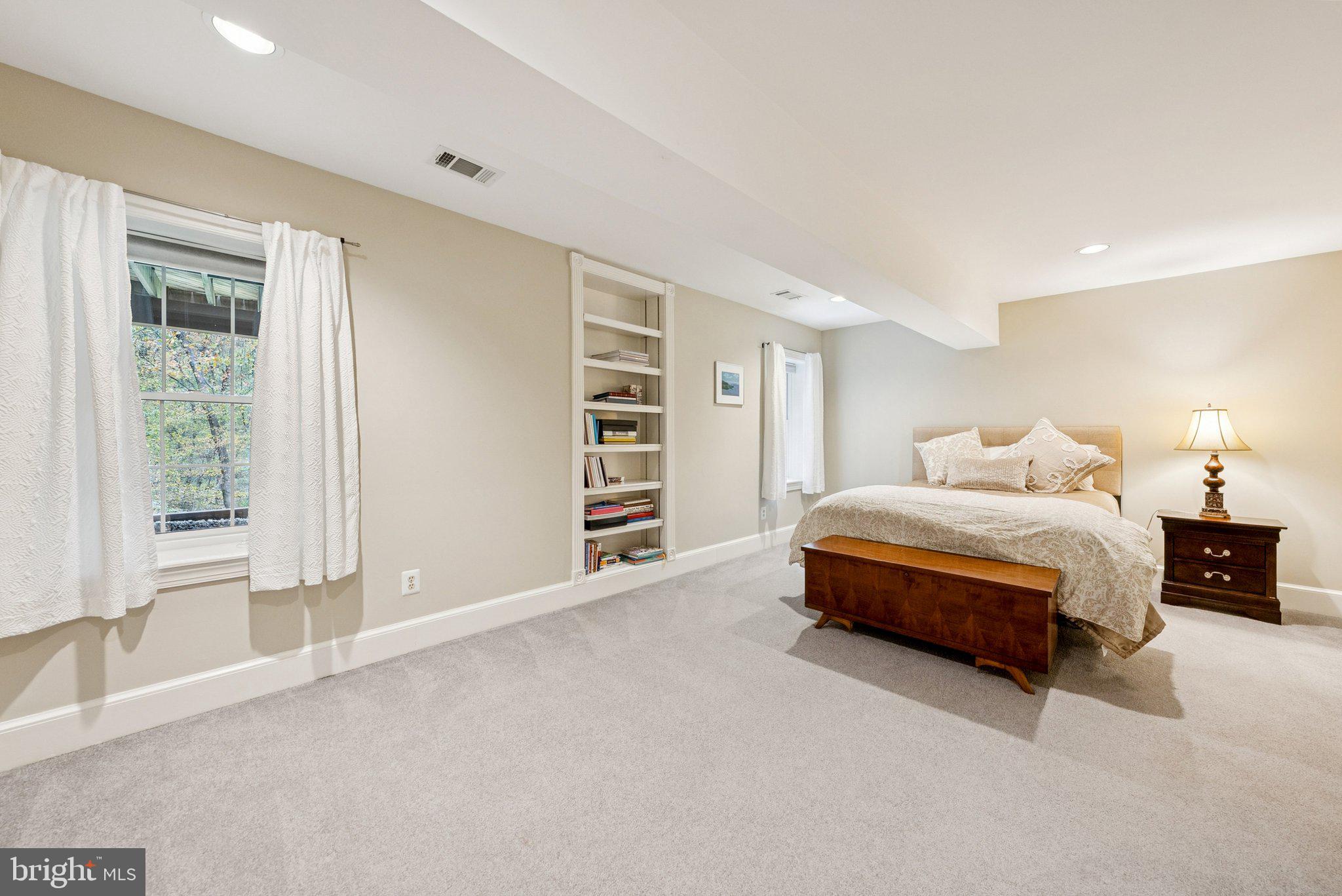 HICKORY CREEK ESTATES - Residential