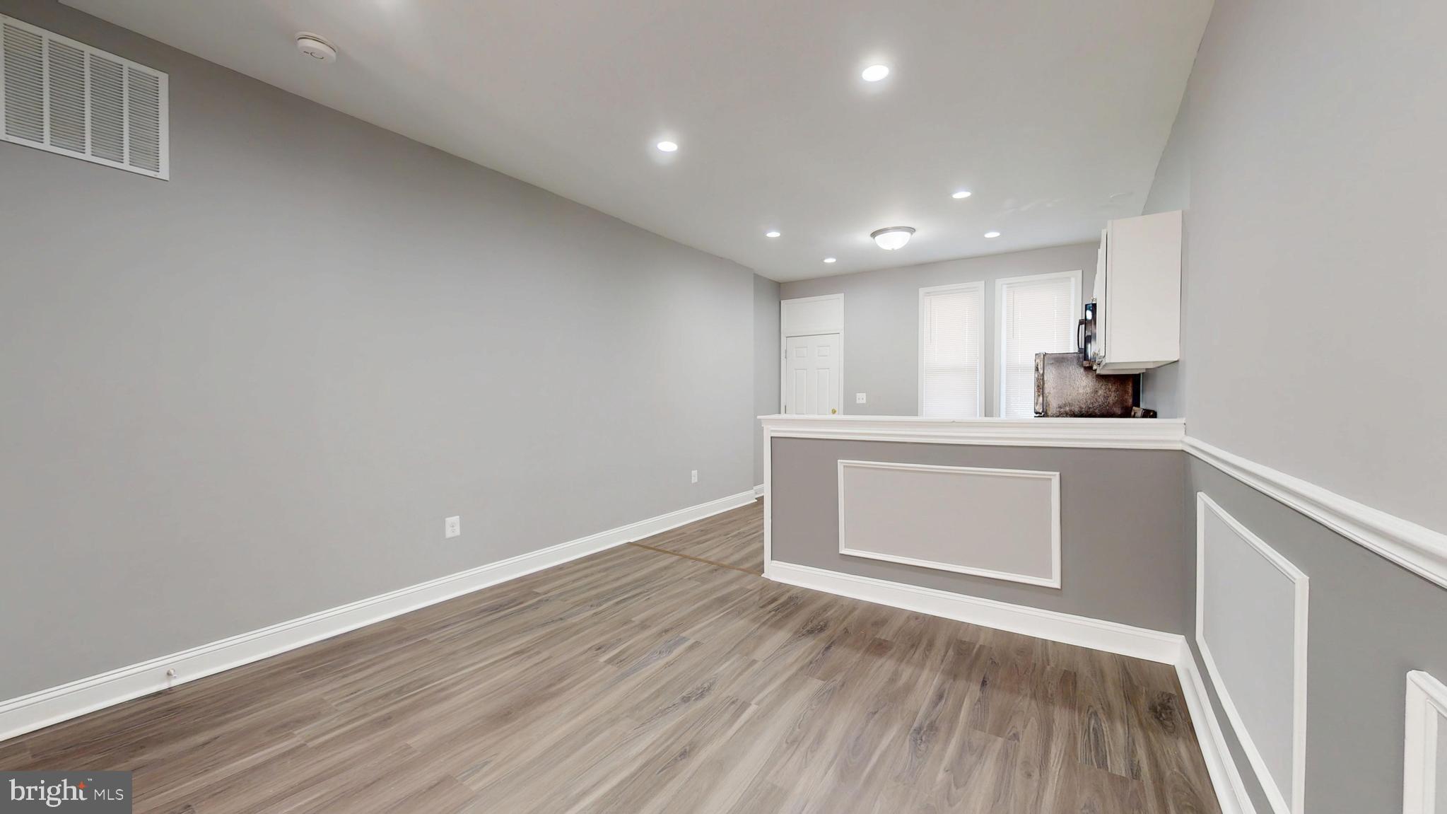 1824 E FEDERAL STREET