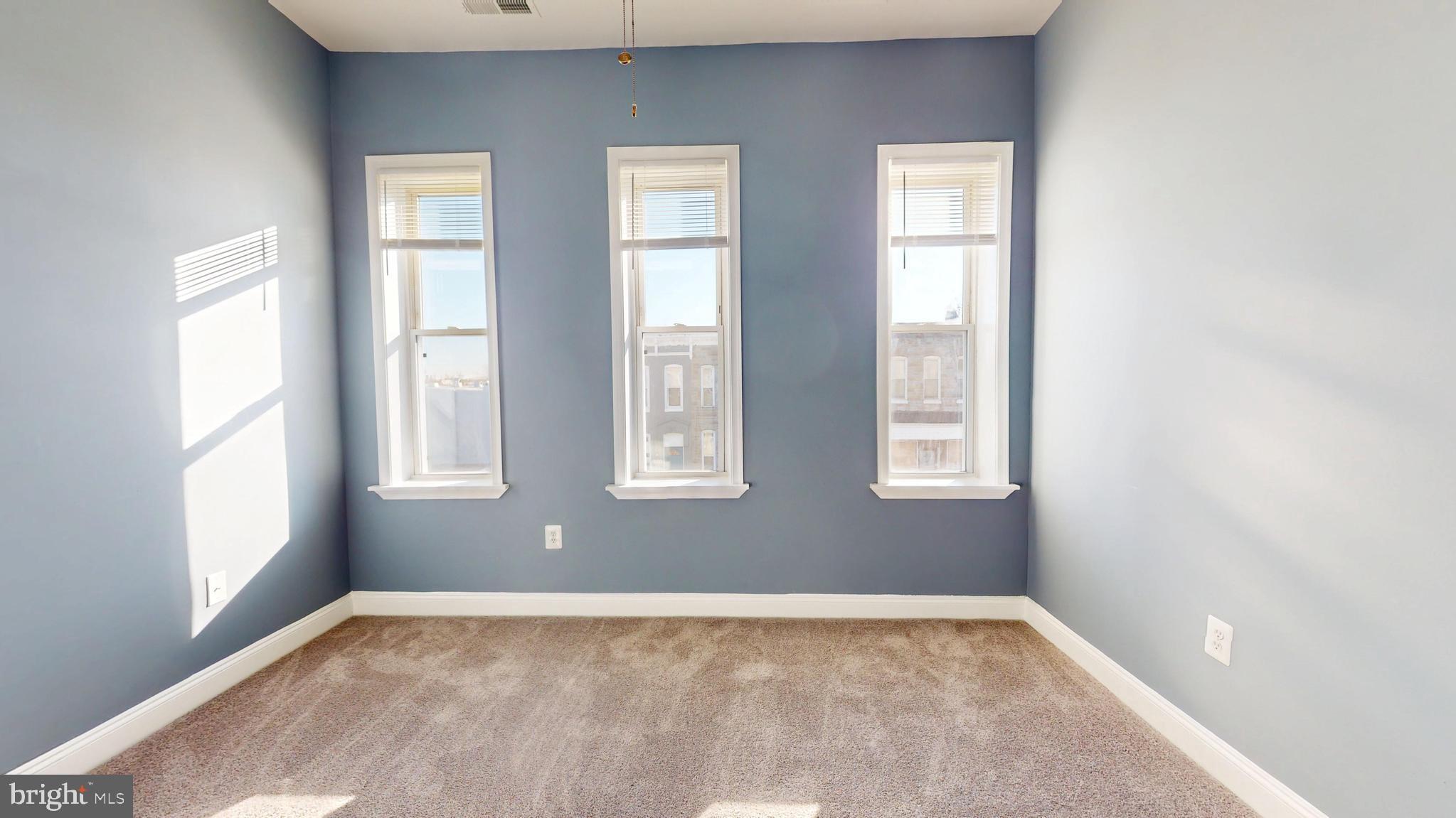 BROADWAY EAST - Residential