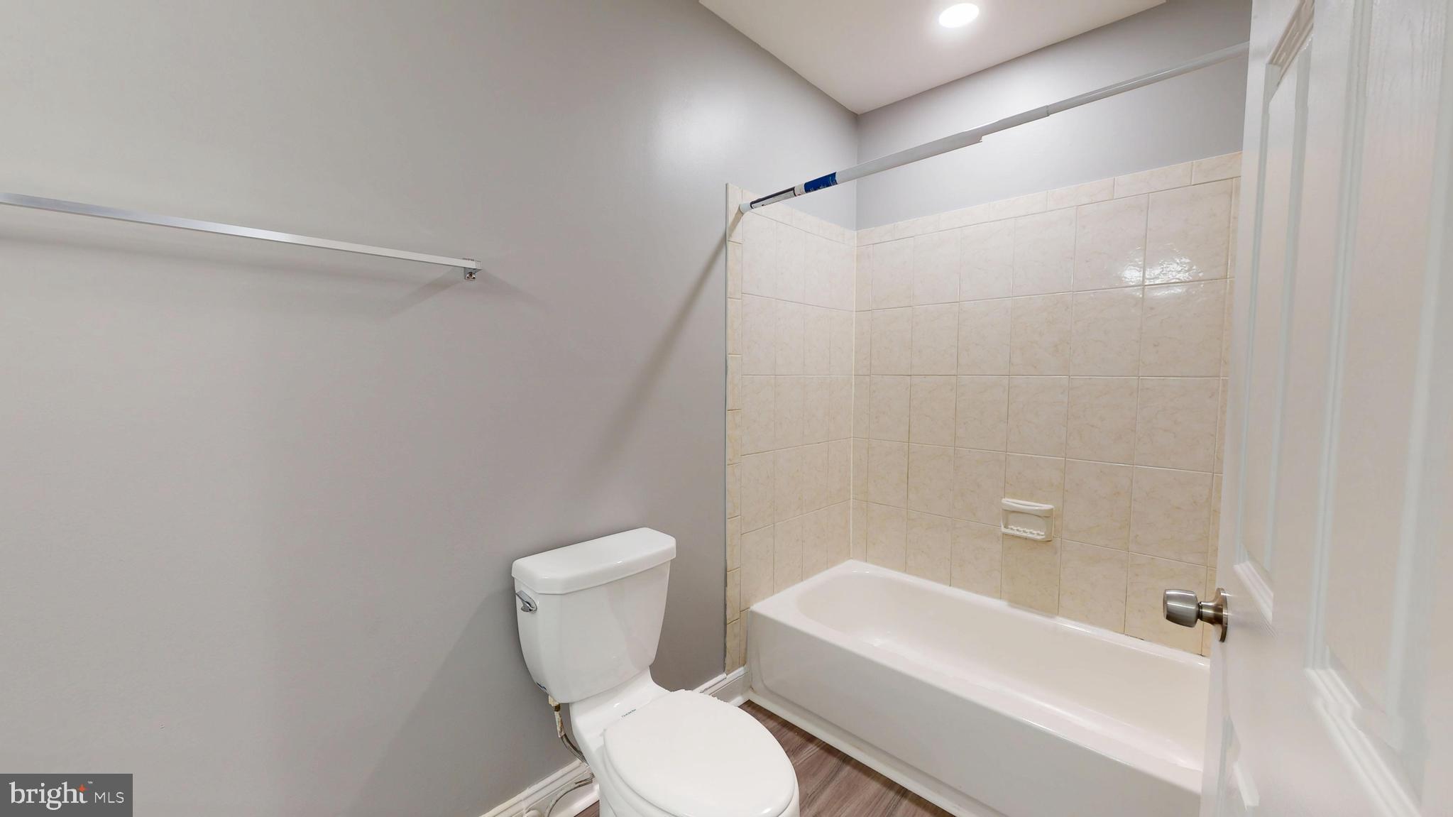 BROADWAY EAST - Residential