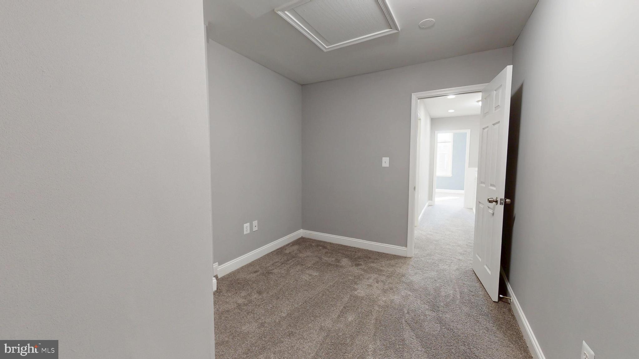 BROADWAY EAST - Residential