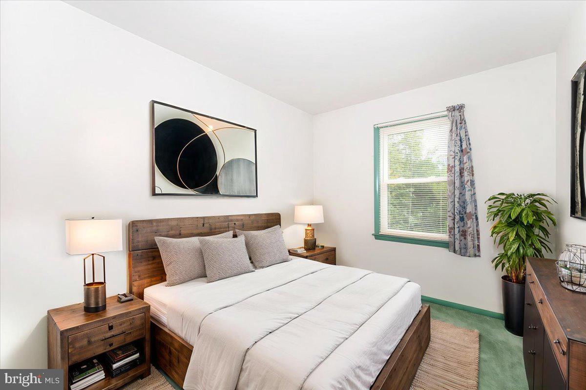 MANCHESTER VILLAGE - Residential