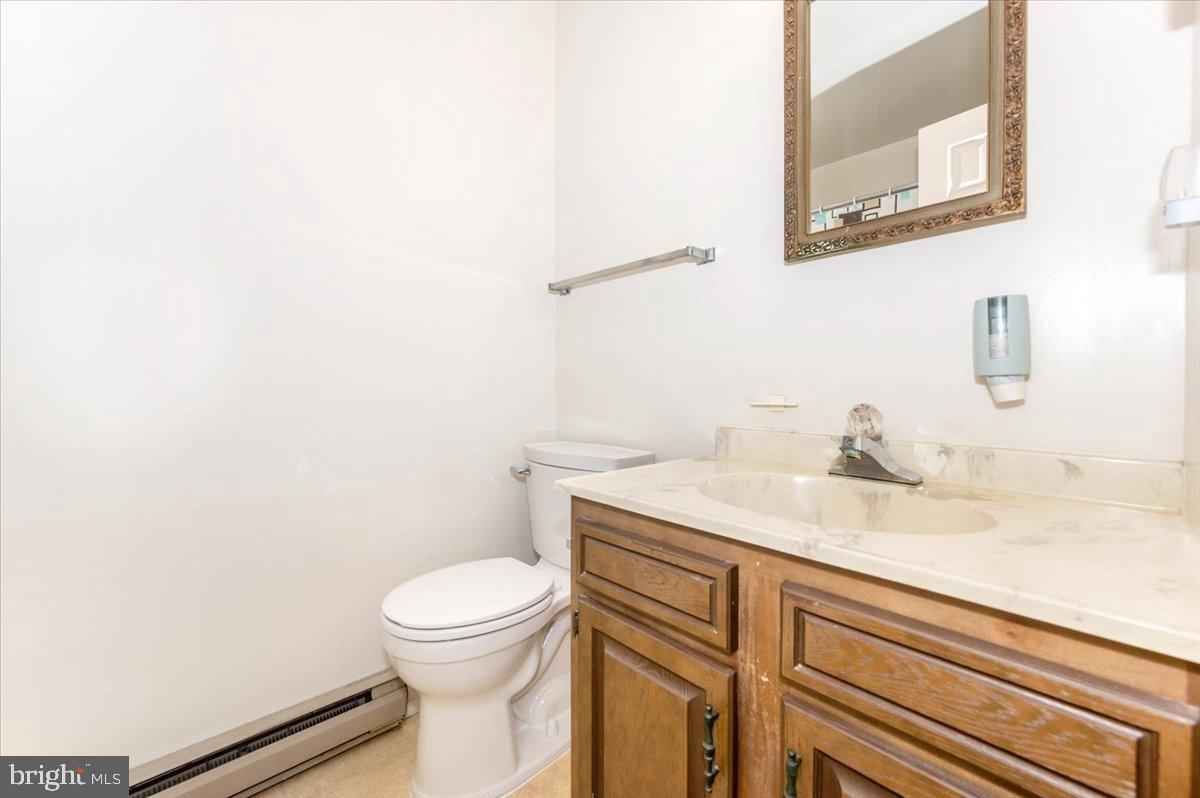 MANCHESTER VILLAGE - Residential