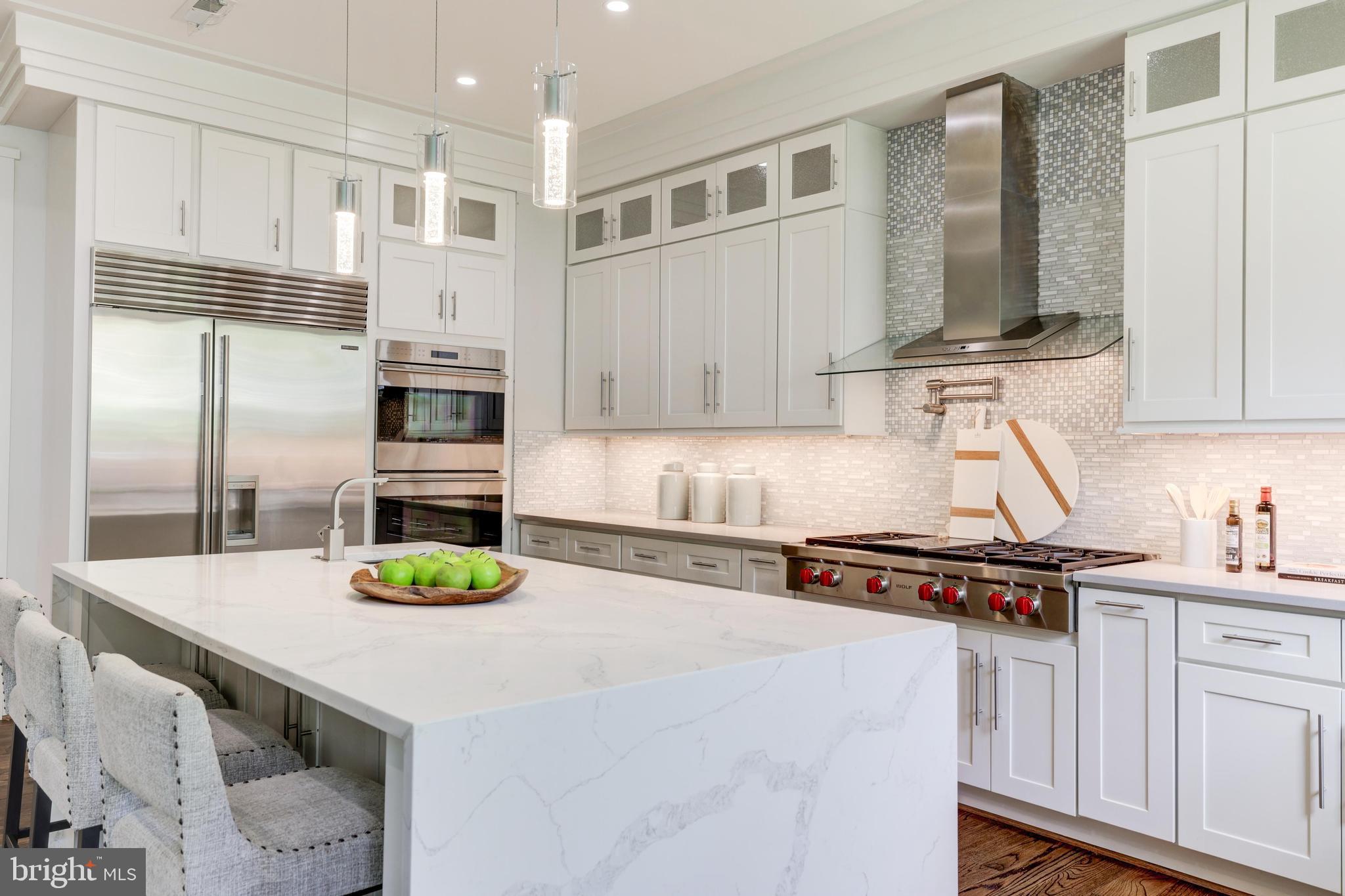 BROYHILLS MCLEAN ESTATES - Residential