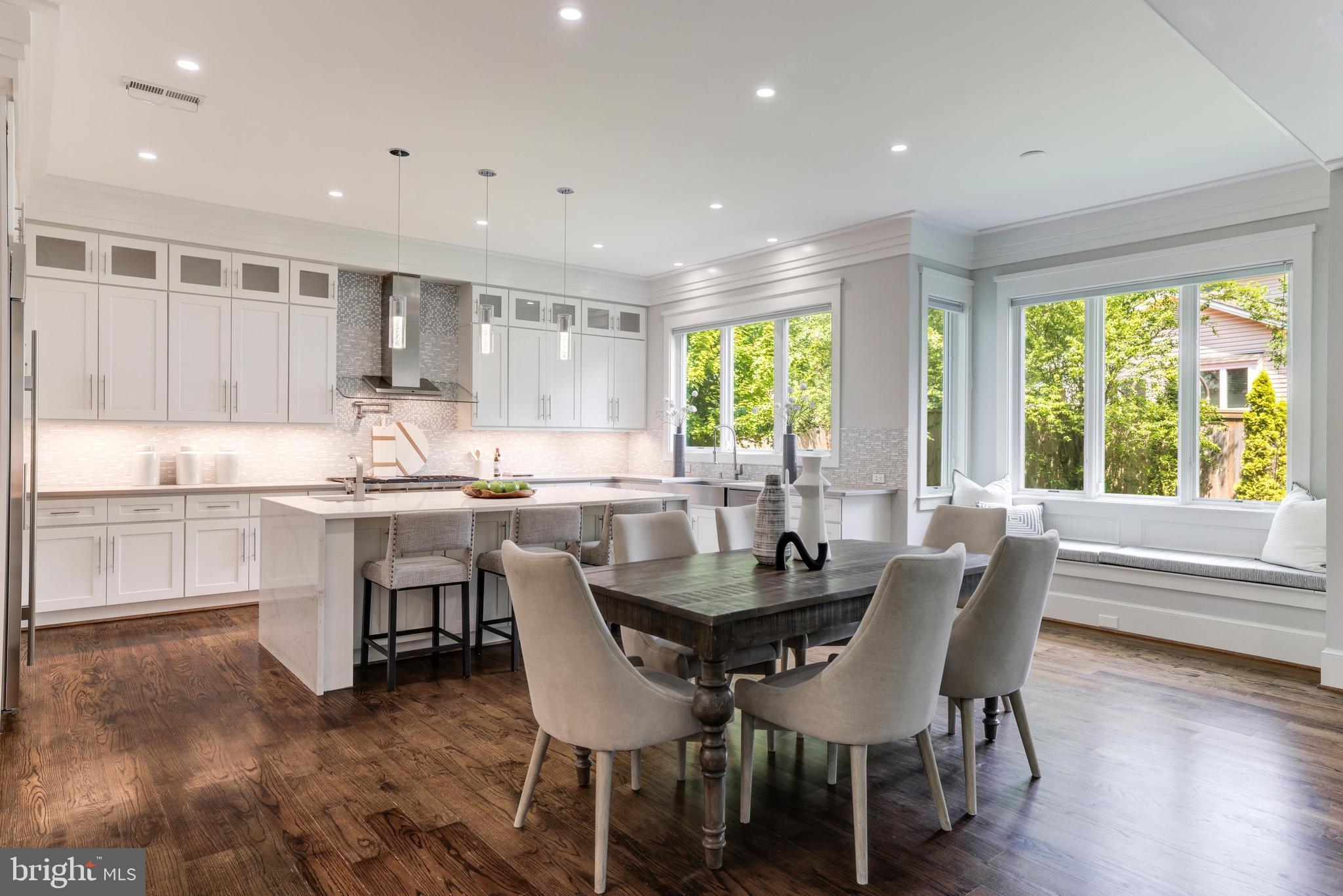 BROYHILLS MCLEAN ESTATES - Residential