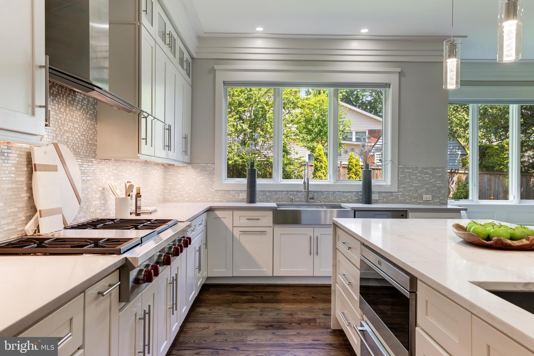 BROYHILLS MCLEAN ESTATES - Residential