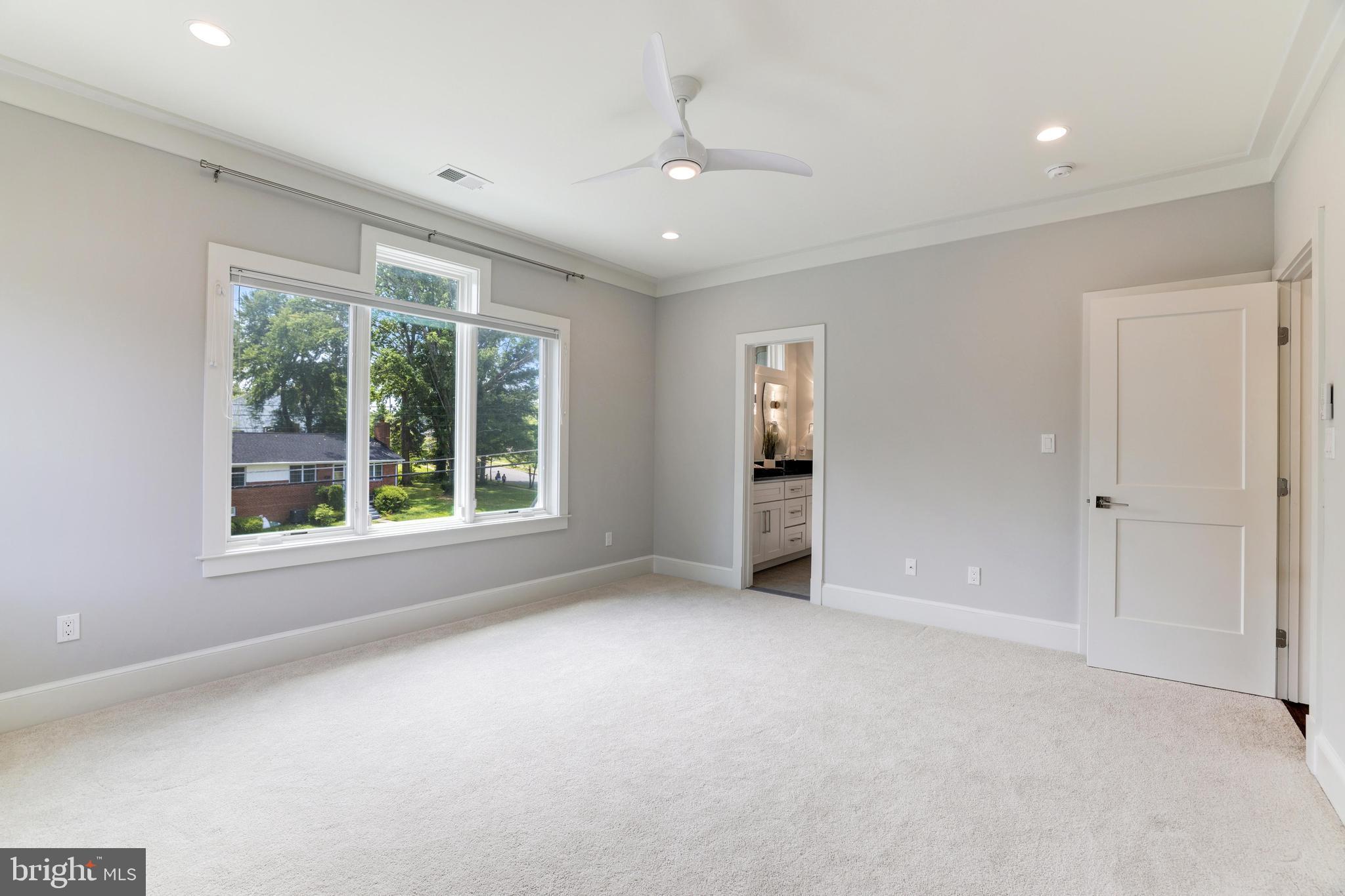 BROYHILLS MCLEAN ESTATES - Residential