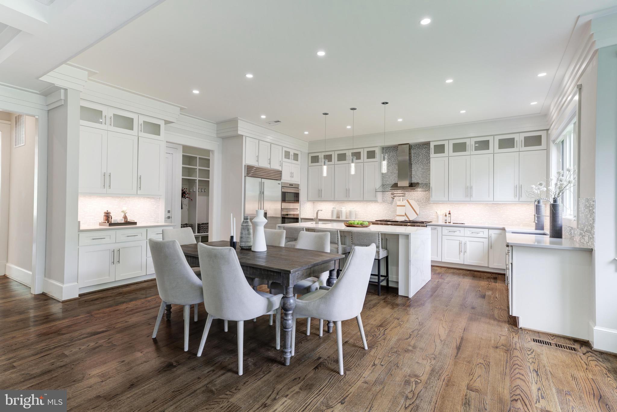 BROYHILLS MCLEAN ESTATES - Residential