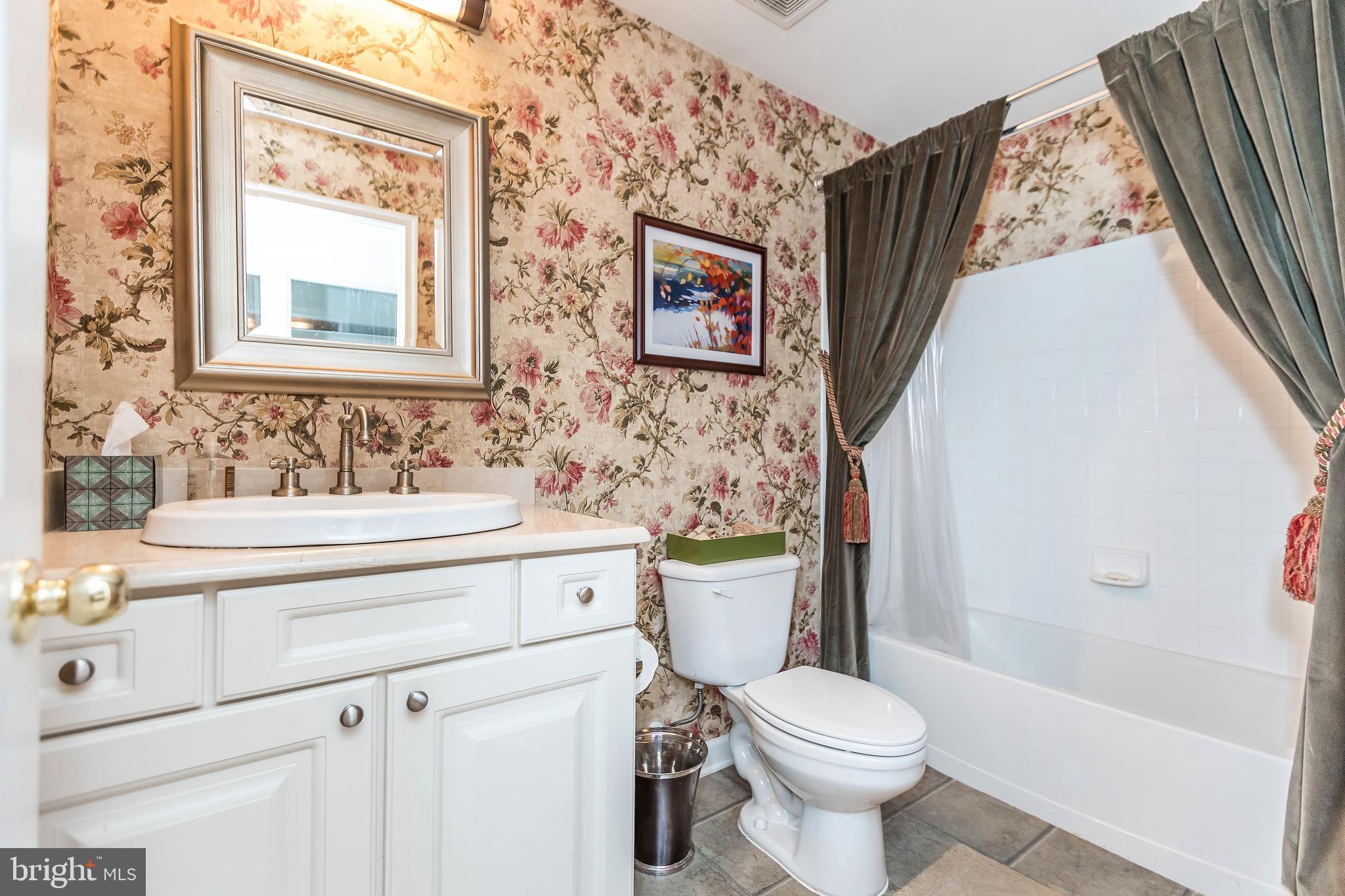 VILLAS AT SNOWDEN OVERLOOK - Residential