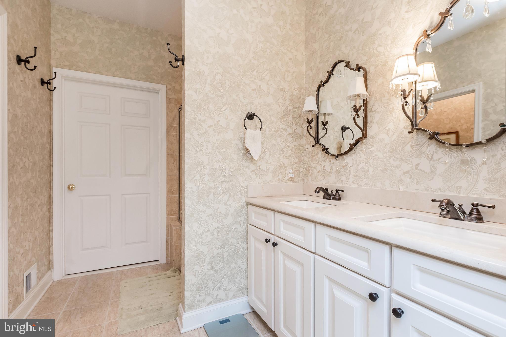 VILLAS AT SNOWDEN OVERLOOK - Residential