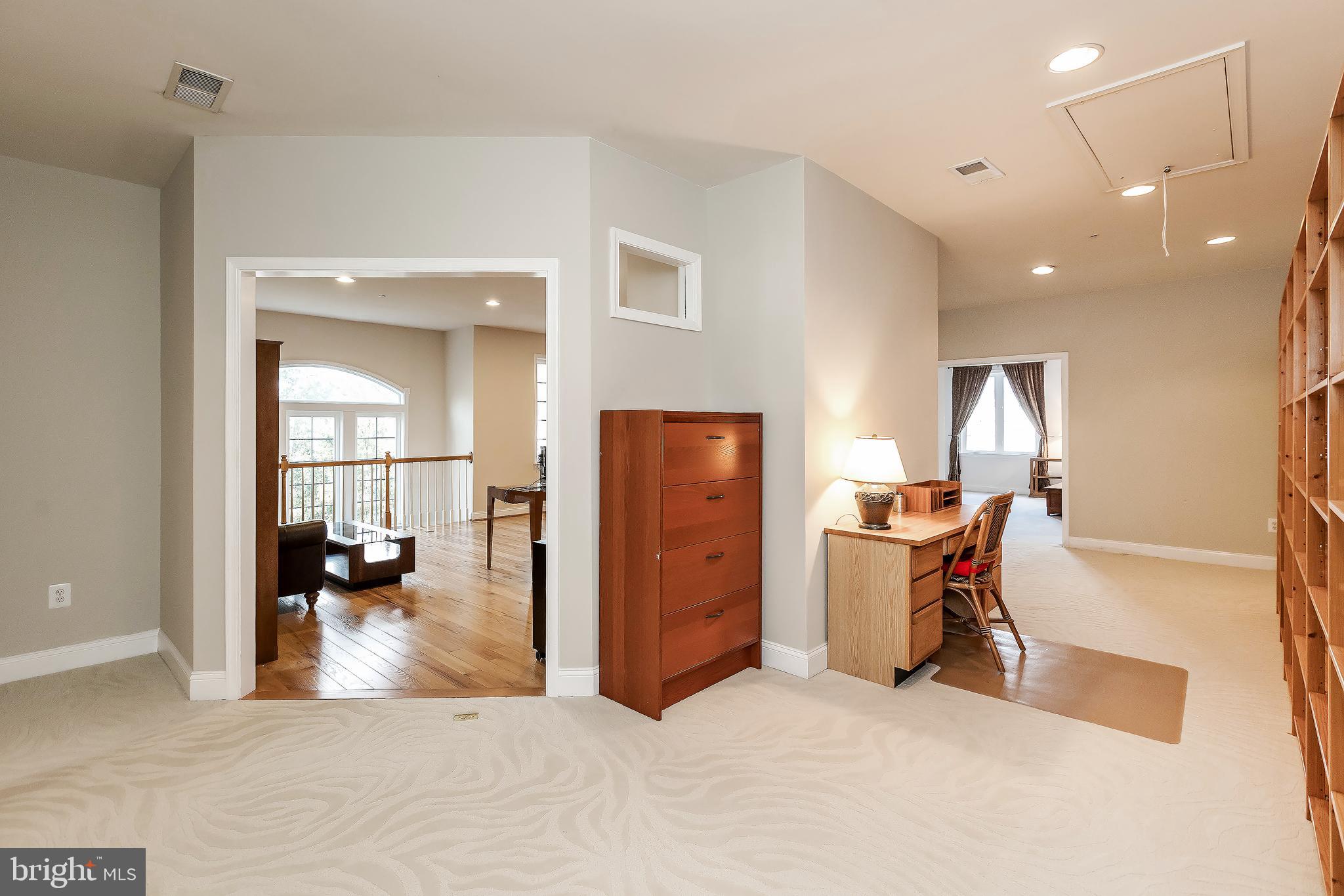 VILLAS AT SNOWDEN OVERLOOK - Residential