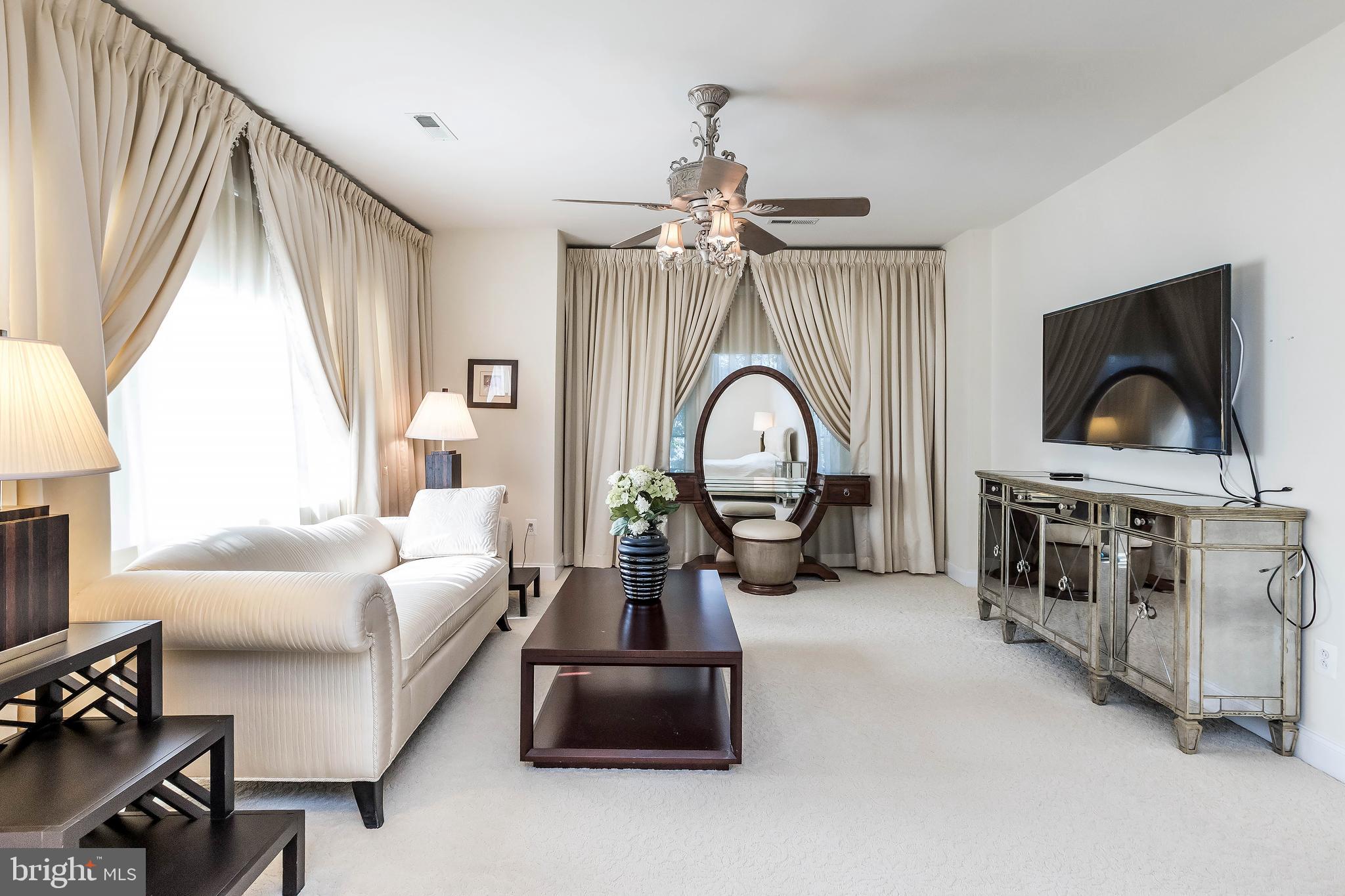 VILLAS AT SNOWDEN OVERLOOK - Residential