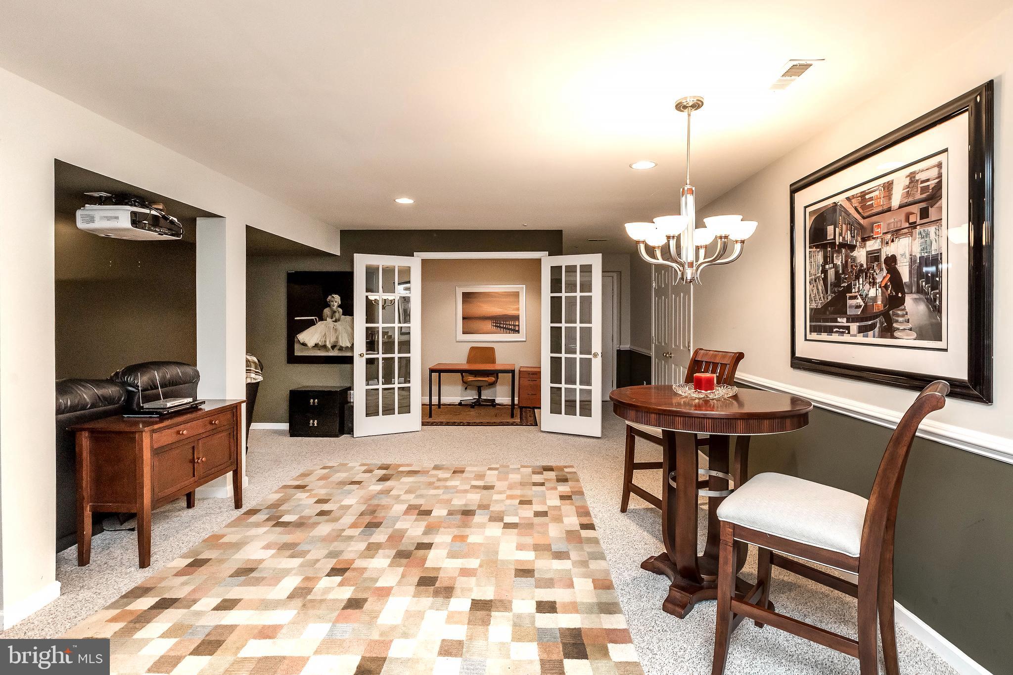 VILLAS AT SNOWDEN OVERLOOK - Residential