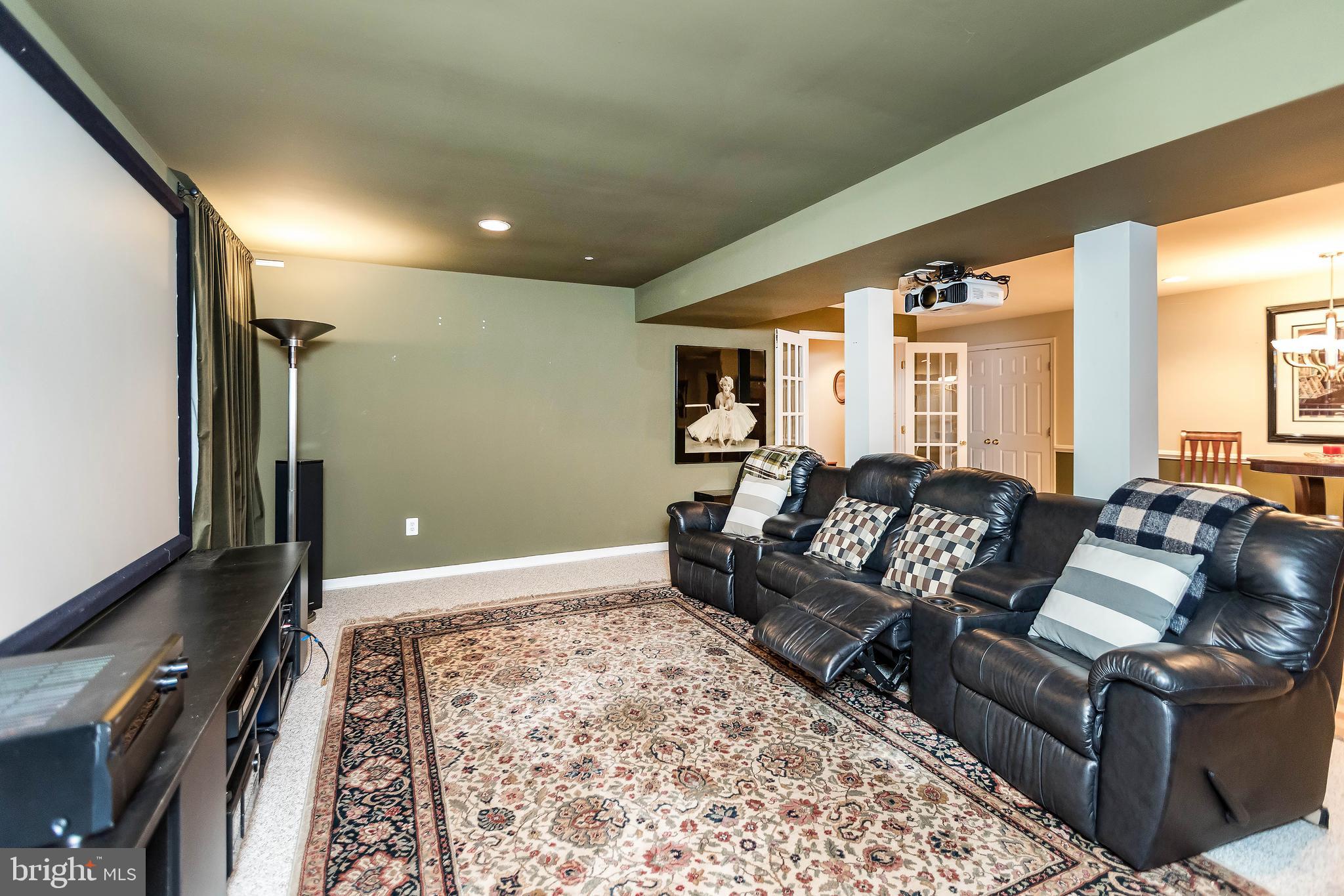 VILLAS AT SNOWDEN OVERLOOK - Residential