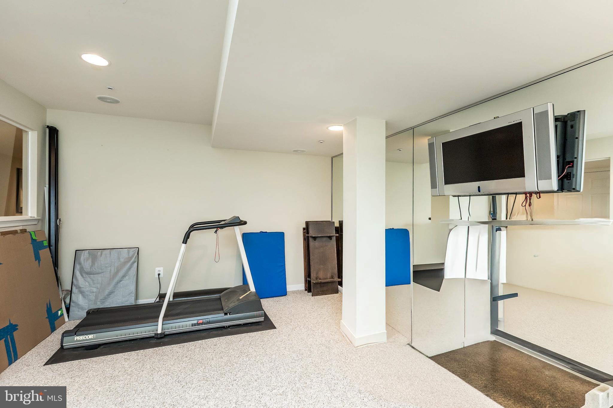 VILLAS AT SNOWDEN OVERLOOK - Residential