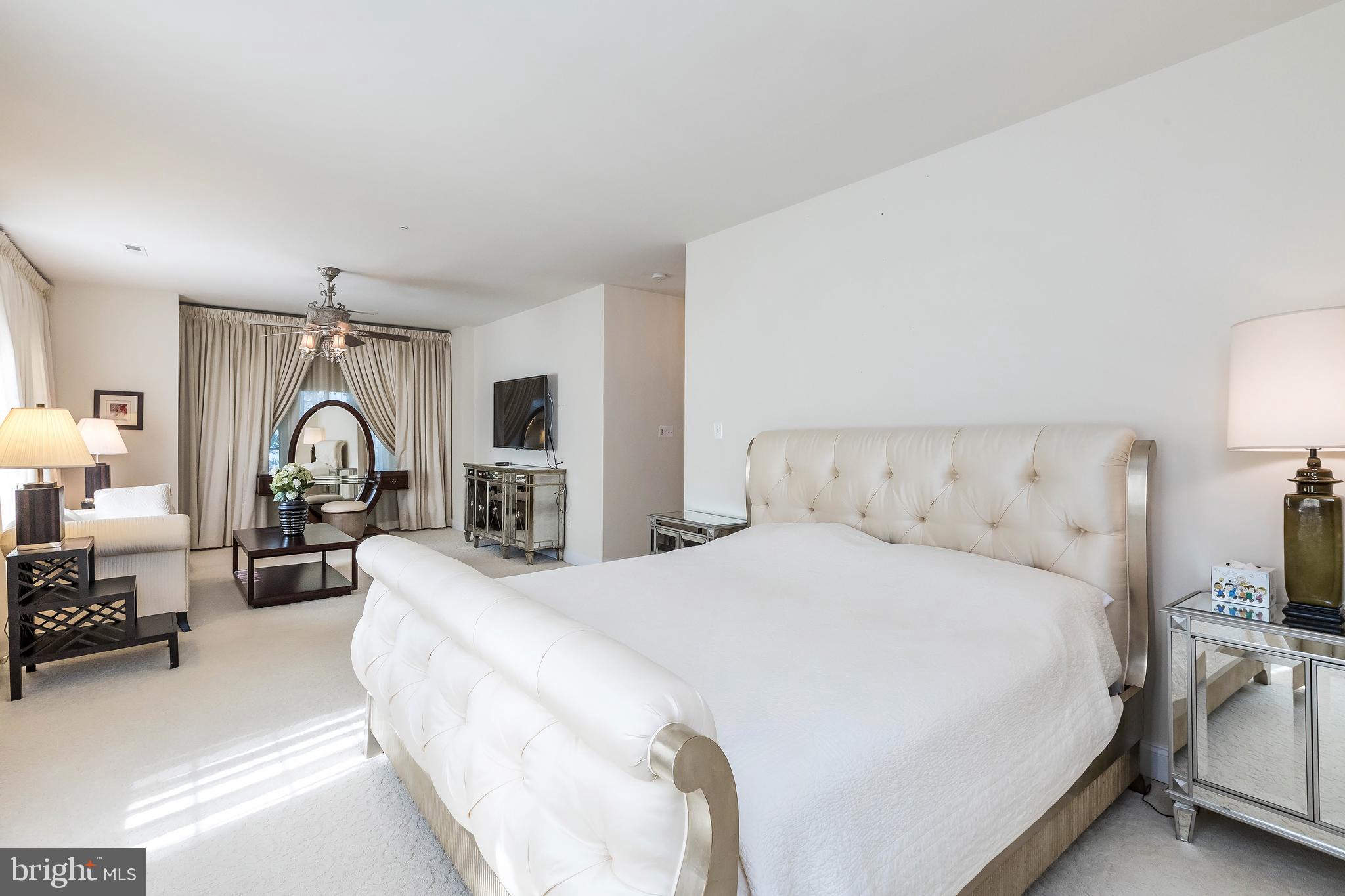 VILLAS AT SNOWDEN OVERLOOK - Residential