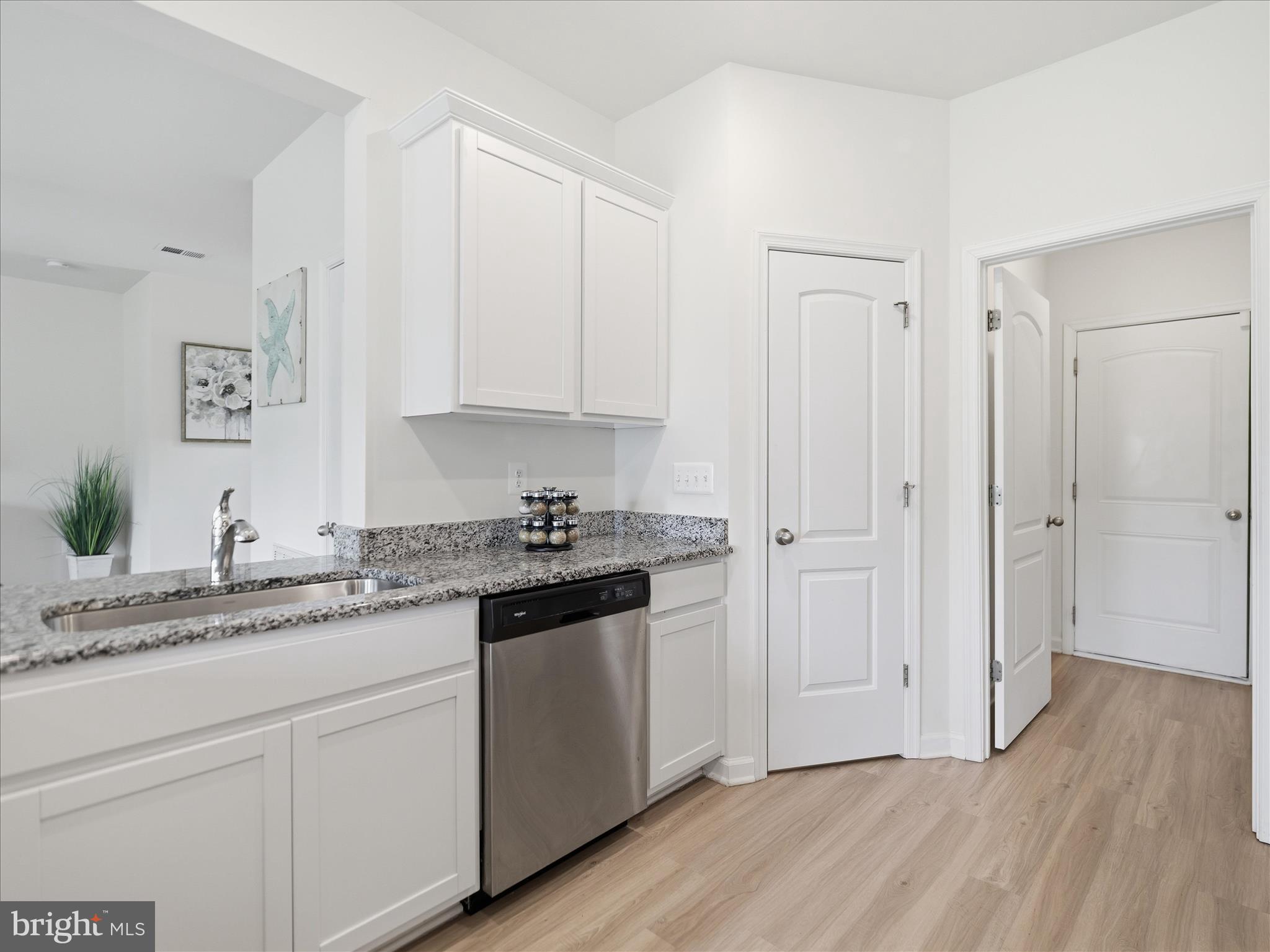 BROOKFIELD ON THE POTOMAC - Residential