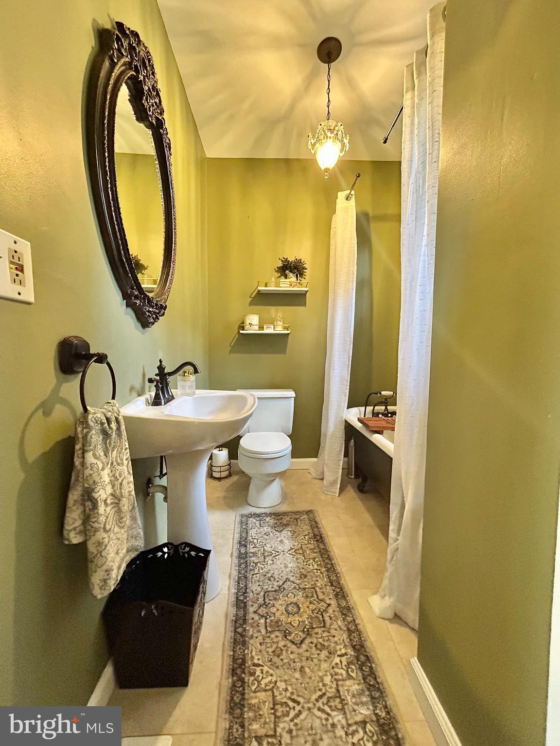 HAMILTON HEIGHTS - Residential