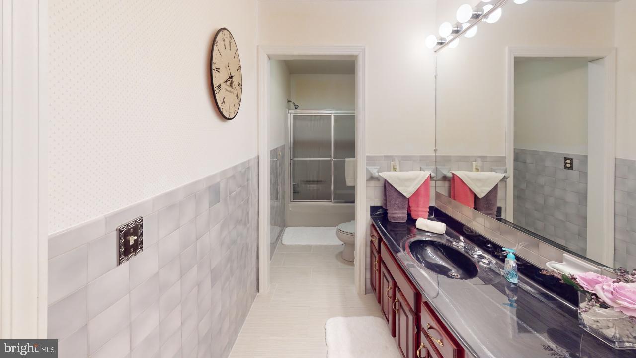 MEADOWLARK ACRES - Residential