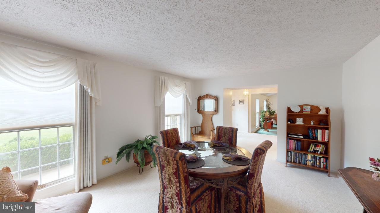 MEADOWLARK ACRES - Residential