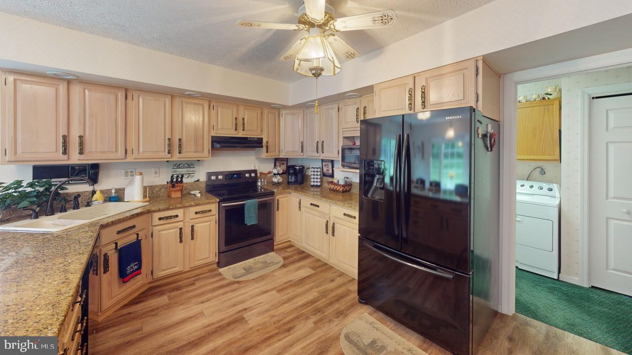 MEADOWLARK ACRES - Residential