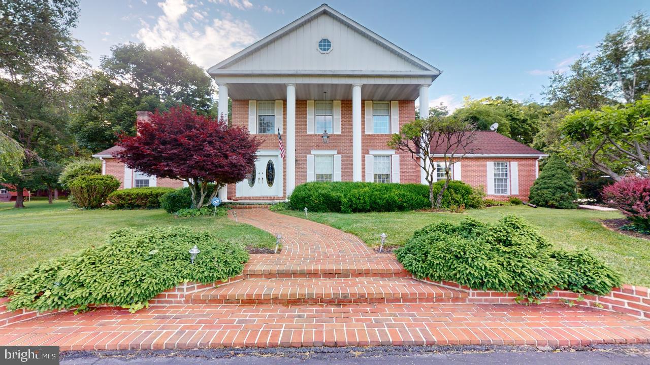 MEADOWLARK ACRES - Residential