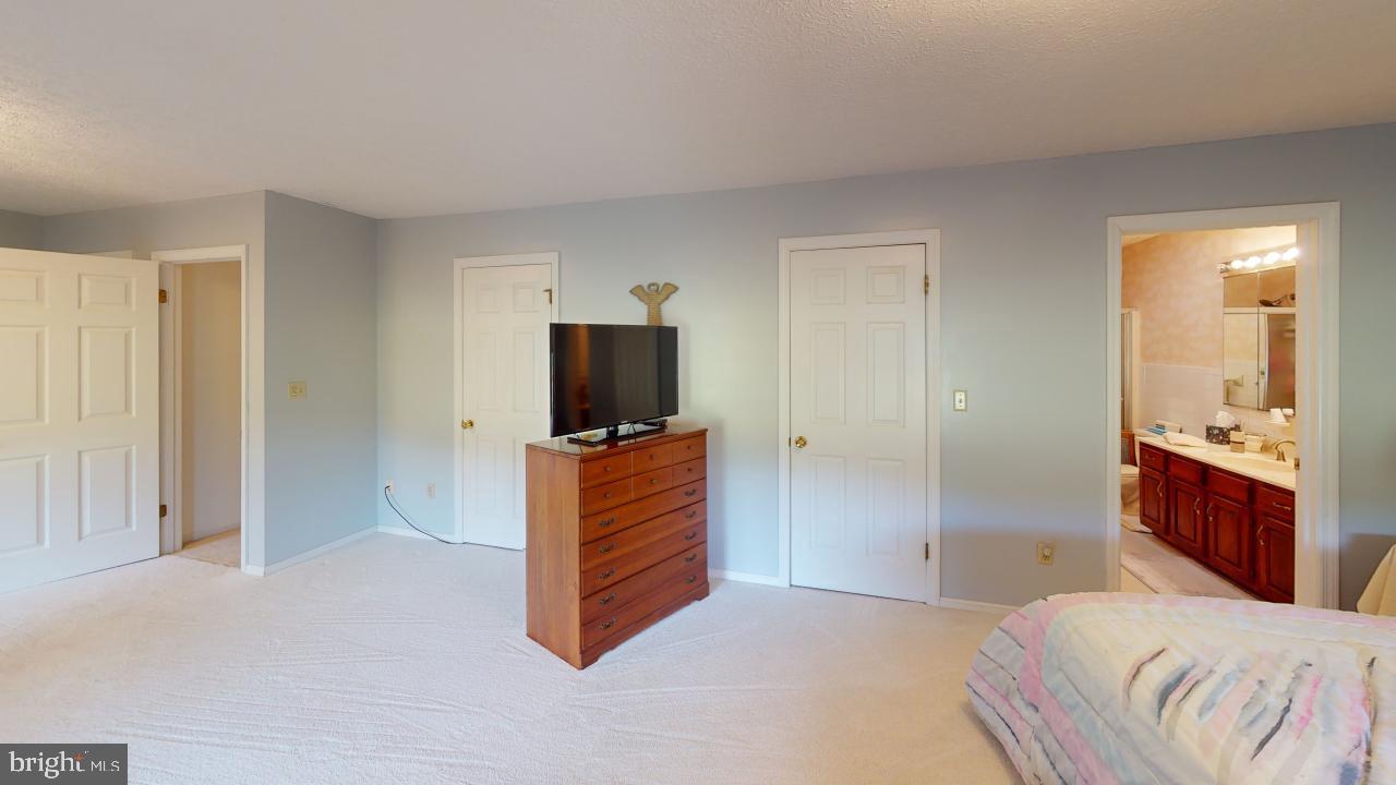 MEADOWLARK ACRES - Residential