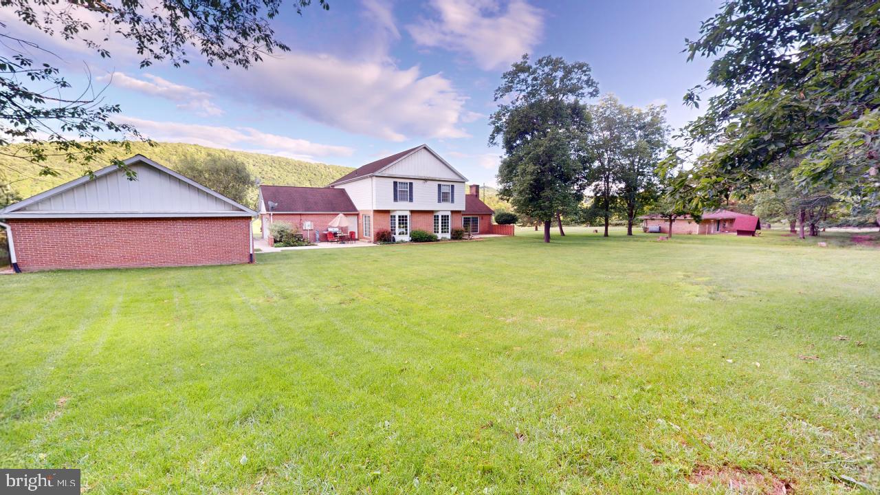 MEADOWLARK ACRES - Residential