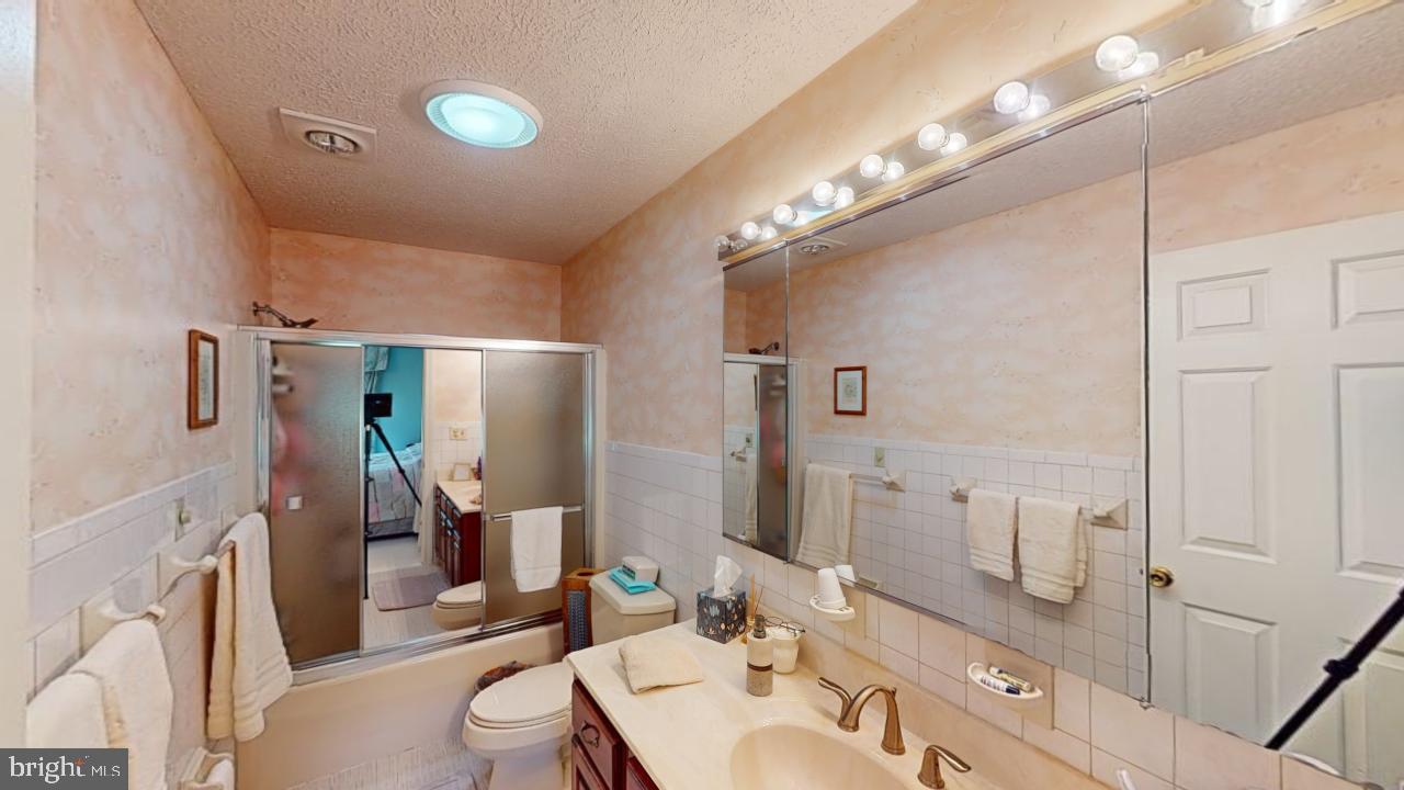 MEADOWLARK ACRES - Residential