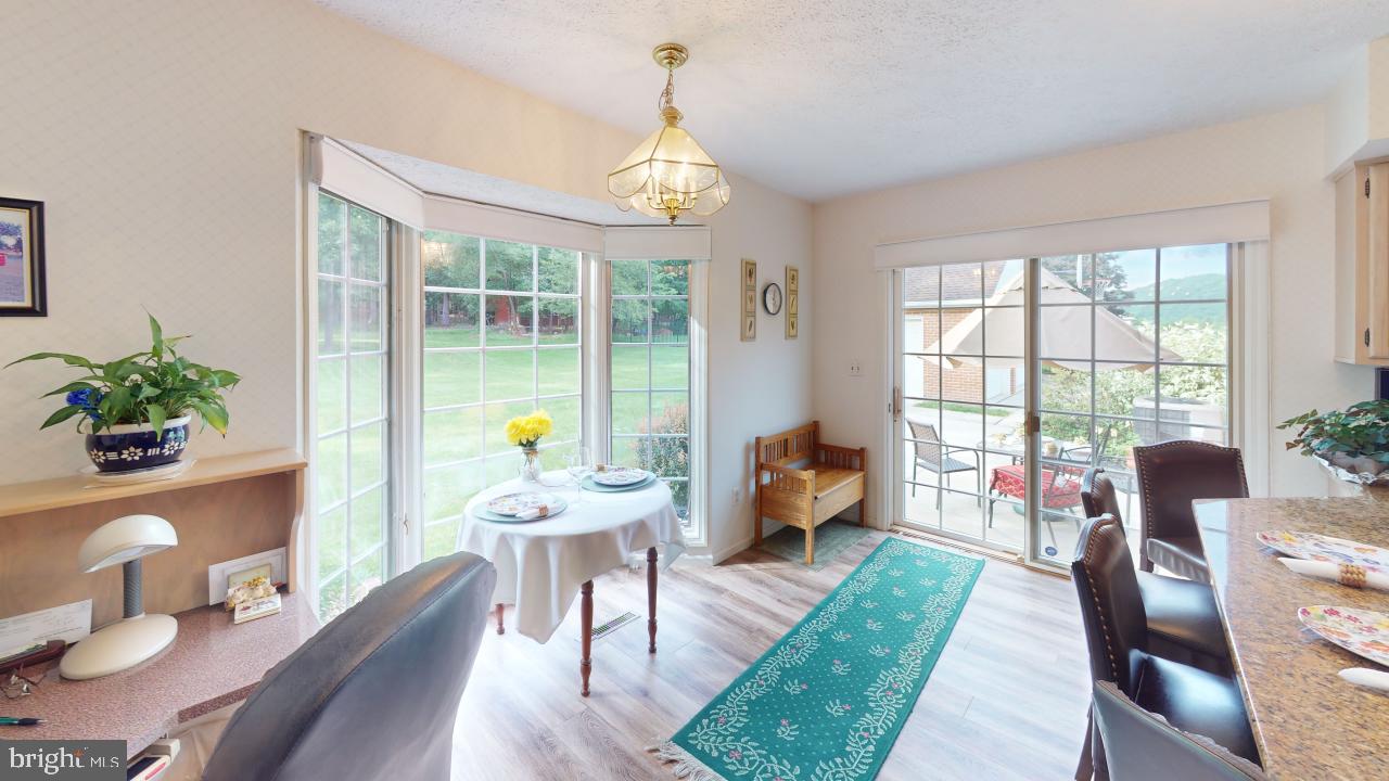 MEADOWLARK ACRES - Residential