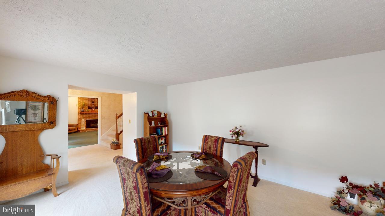 MEADOWLARK ACRES - Residential