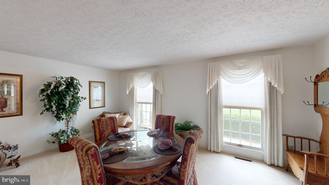 MEADOWLARK ACRES - Residential