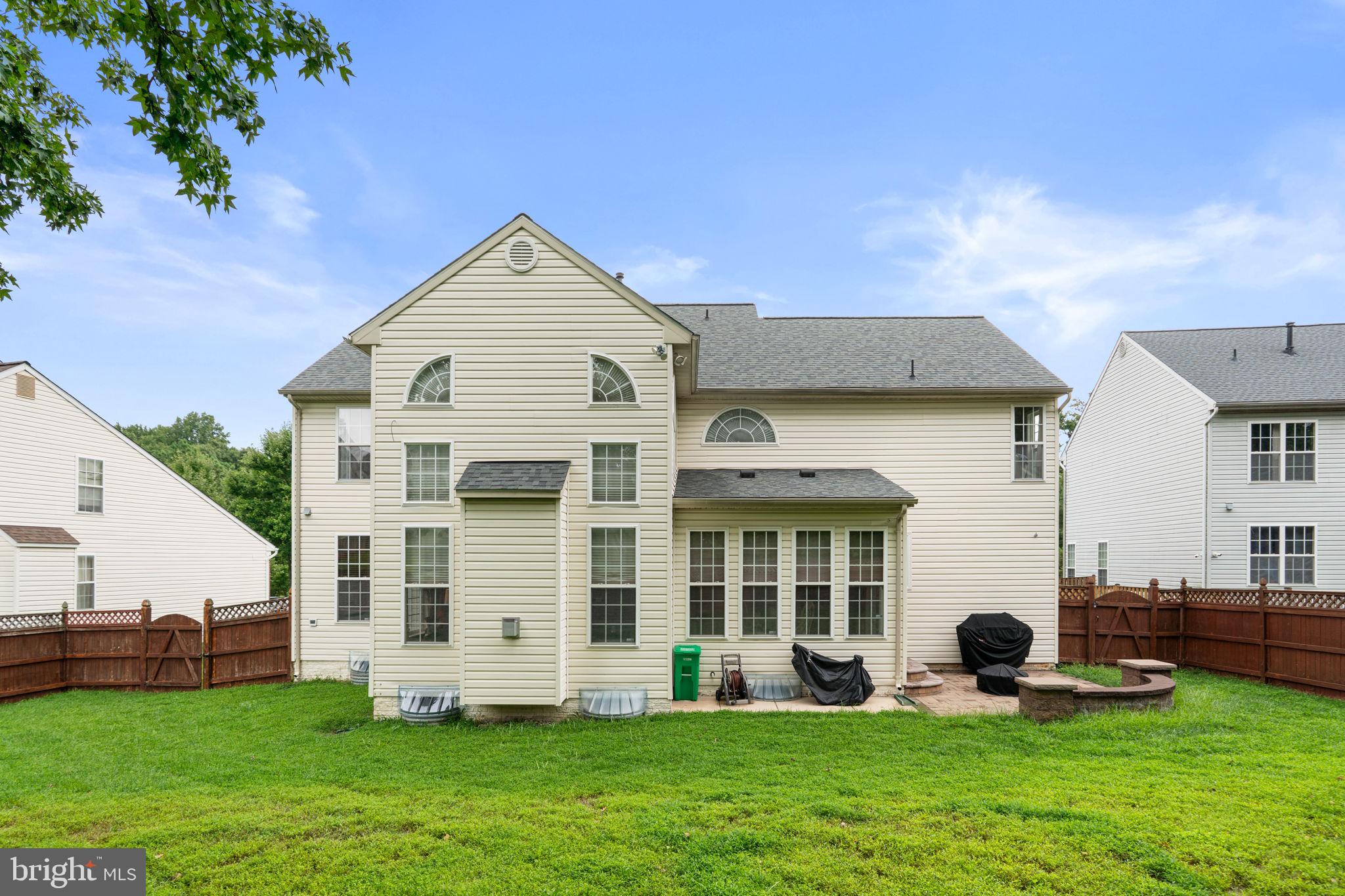 8002 ALLOWAY LANE
