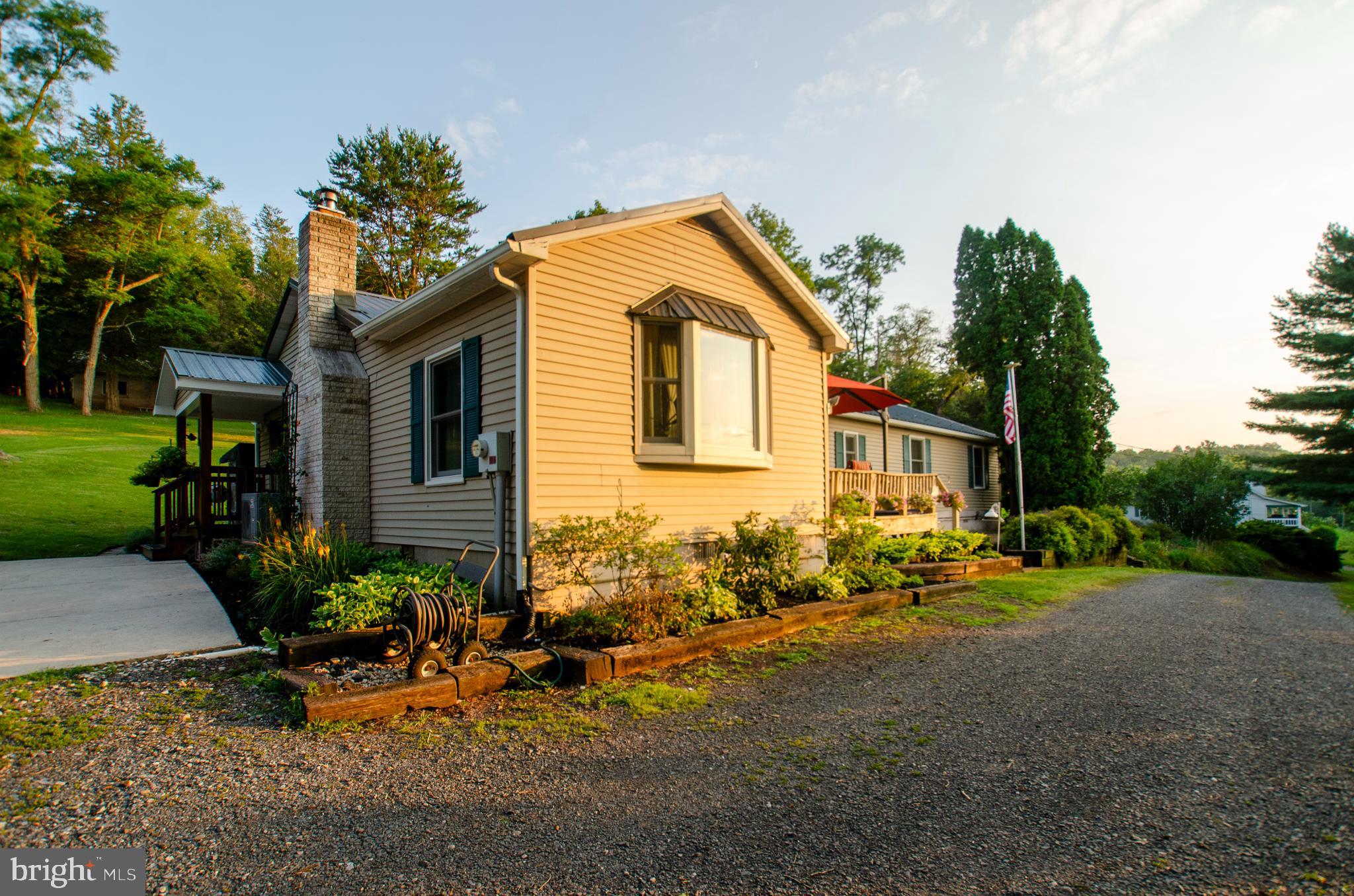 8 HILL SIDE DRIVE