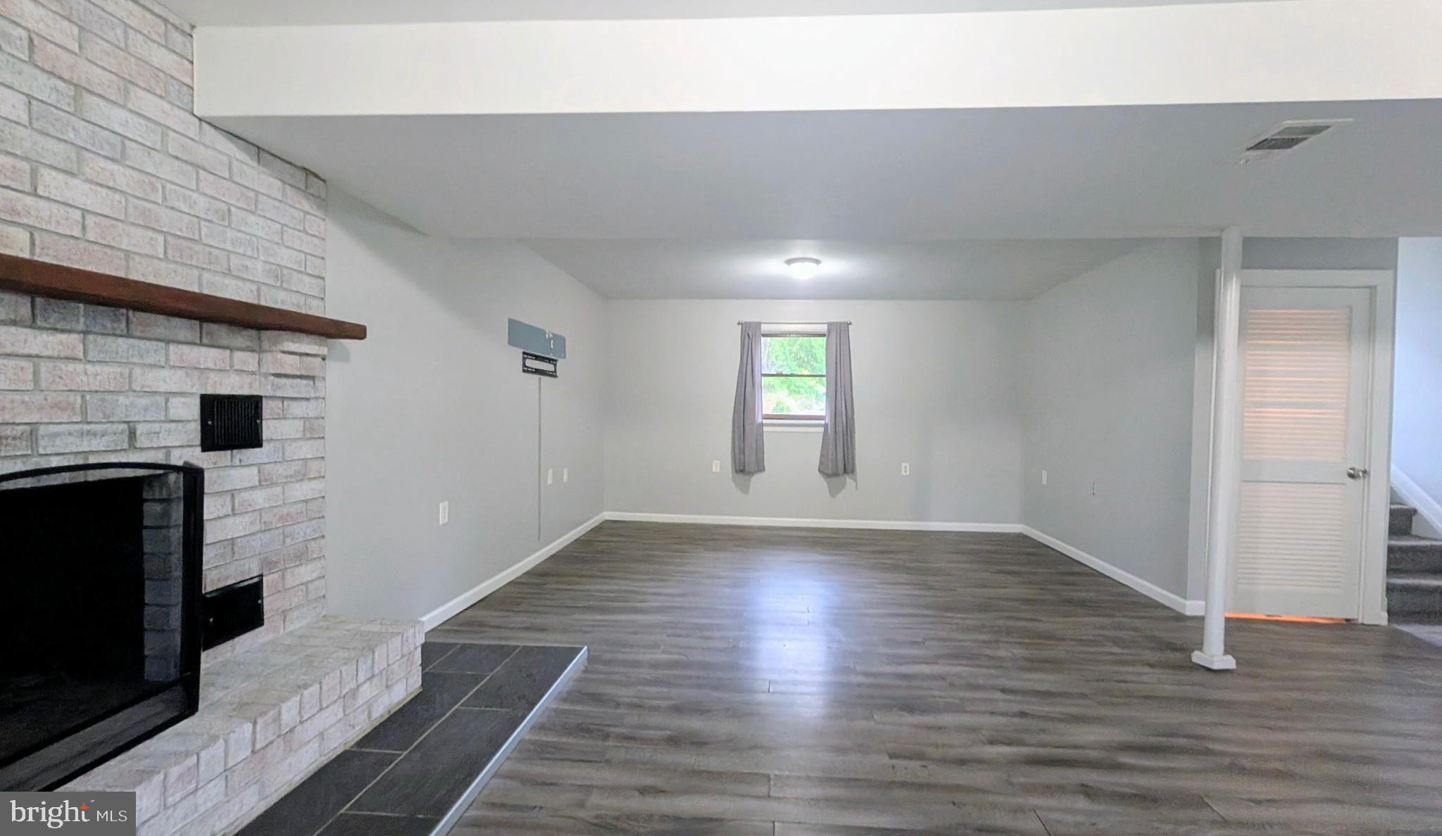 CLOVERFIELDS - Residential Lease