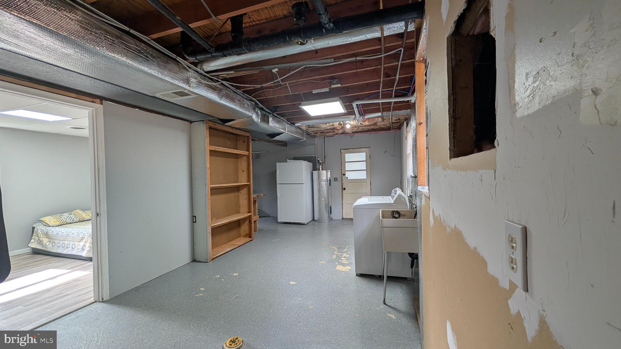 CLOVERFIELDS - Residential Lease