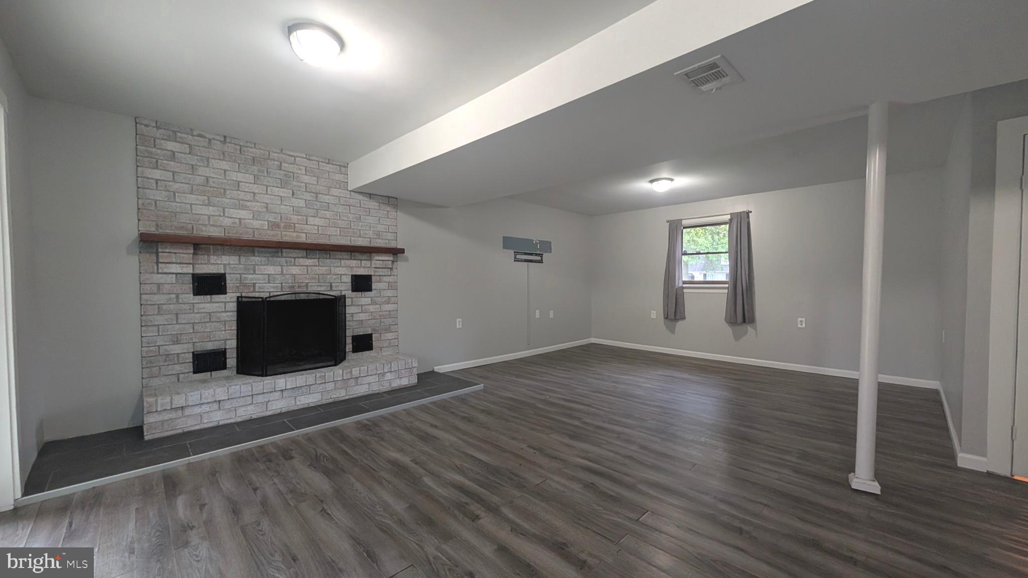 CLOVERFIELDS - Residential Lease