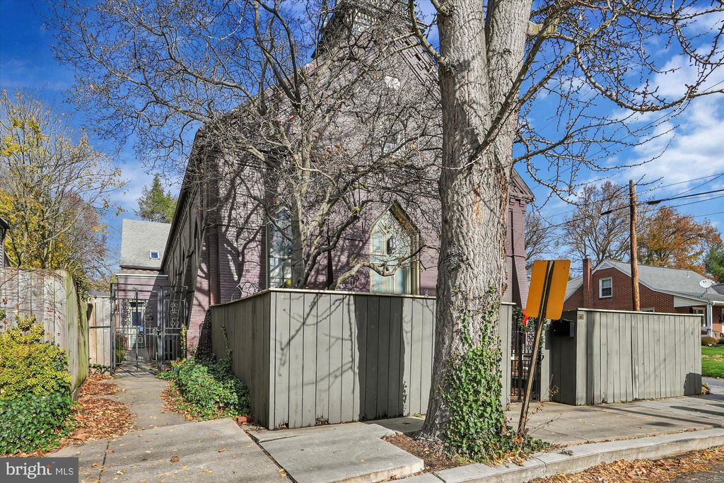 Photo of 102-1/2 W WALNUT ST, MARIETTA, PA 17547 (MLS # PALA2027692)