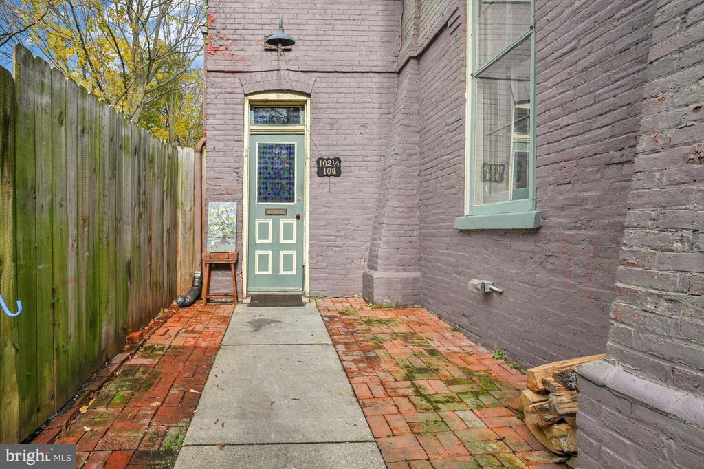 Photo of 102-1/2 W WALNUT ST, MARIETTA, PA 17547 (MLS # PALA2027692)