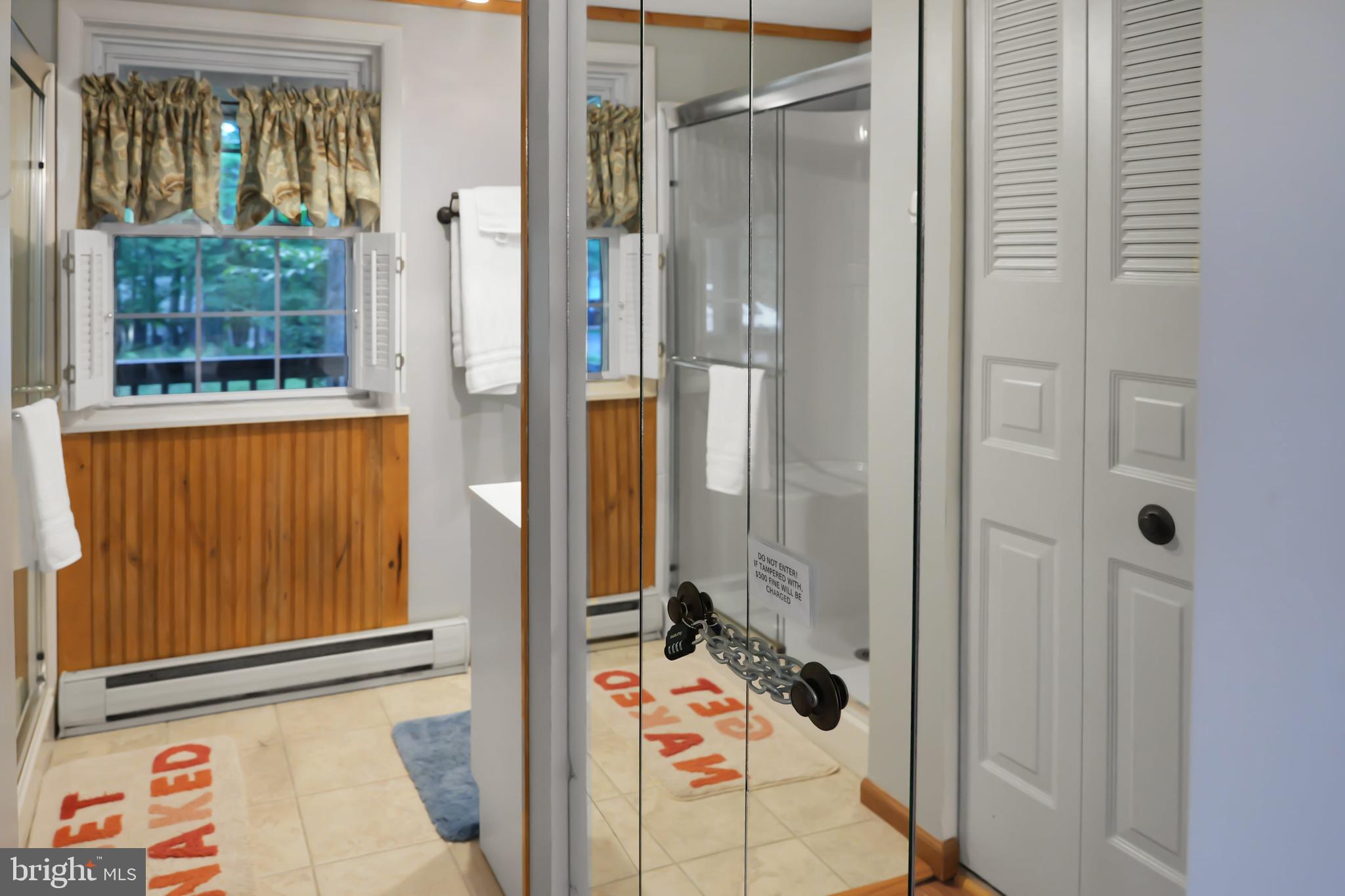 ALPINE LAKE - Residential