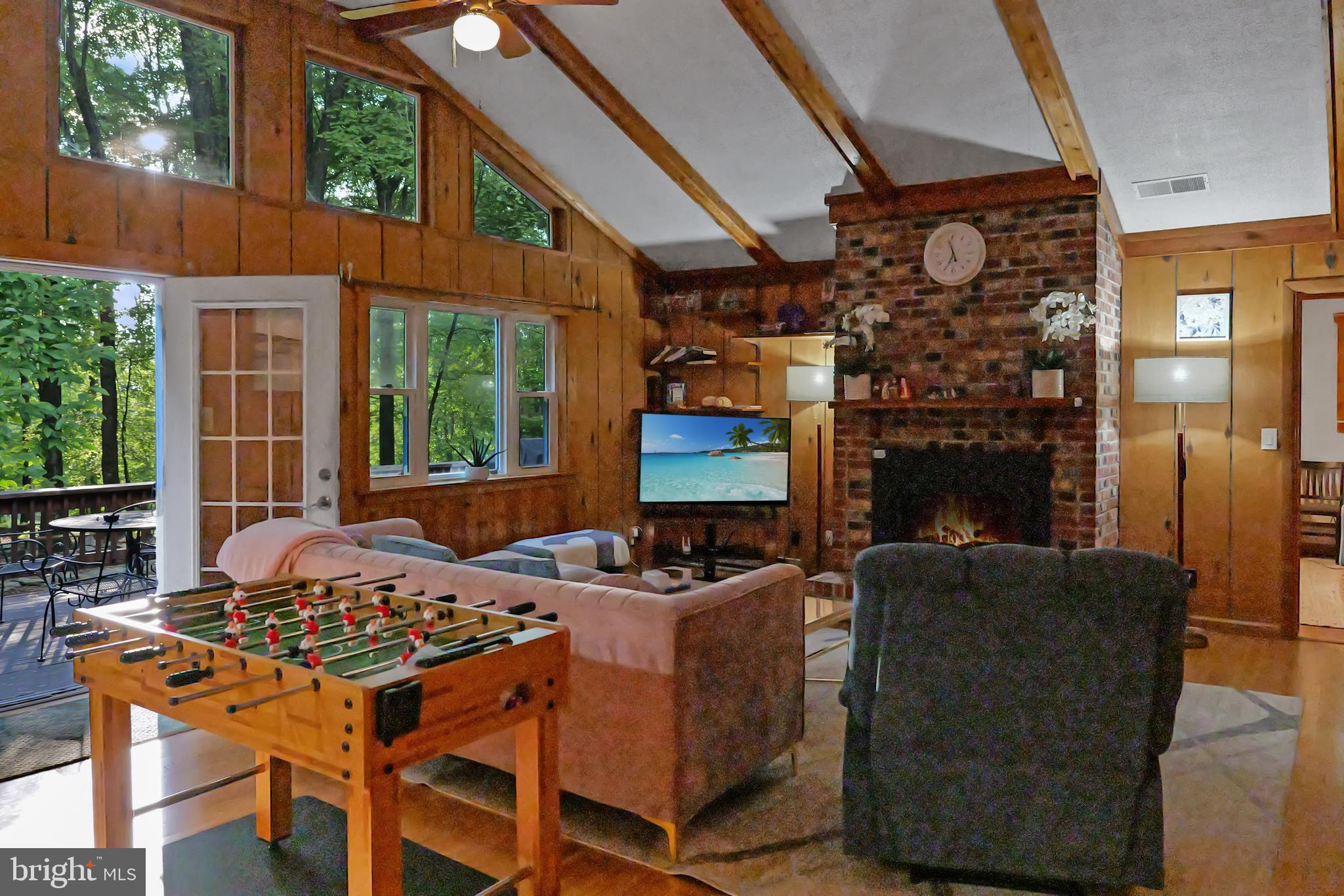 ALPINE LAKE - Residential