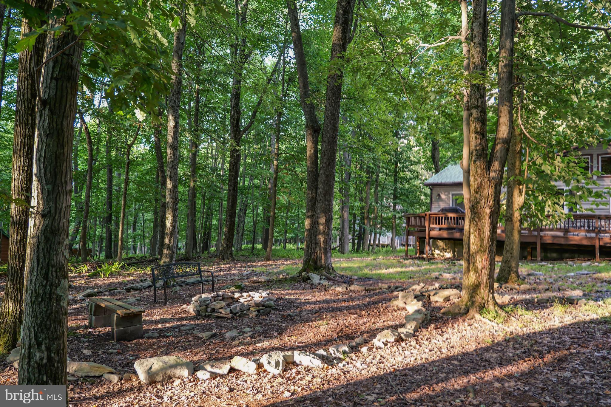 ALPINE LAKE - Residential