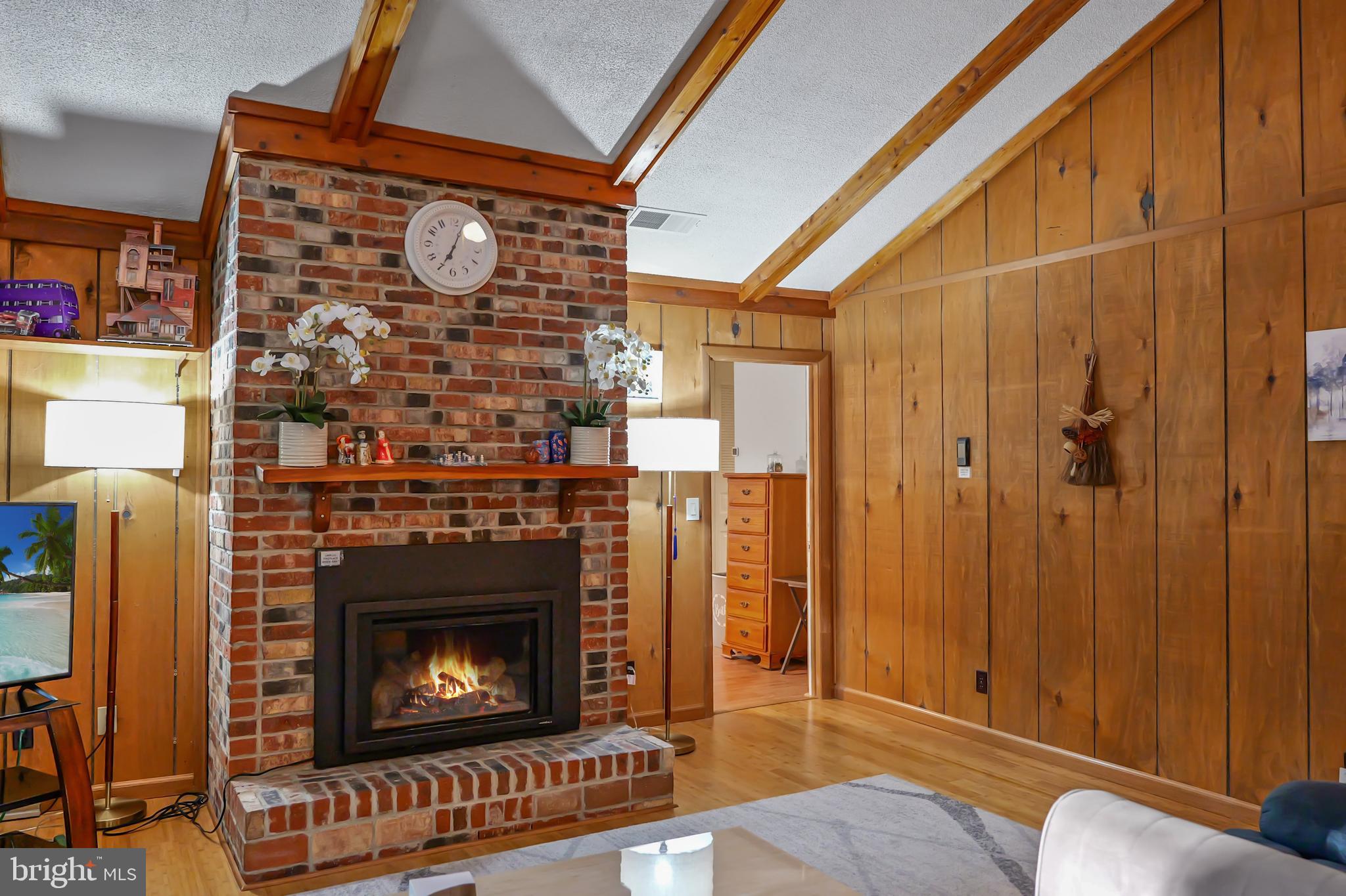 ALPINE LAKE - Residential