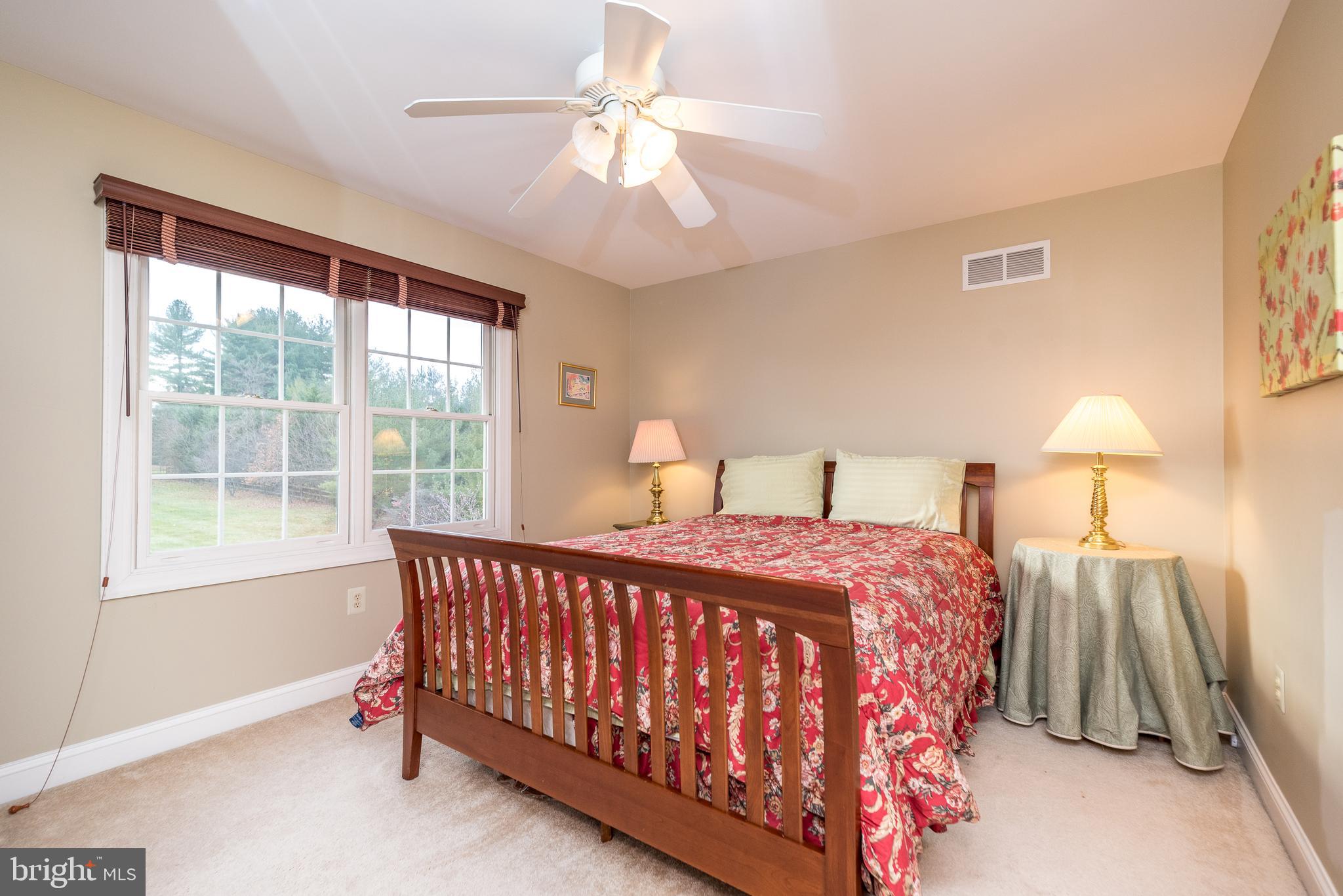 RIDINGS OF HORSHAM - Residential