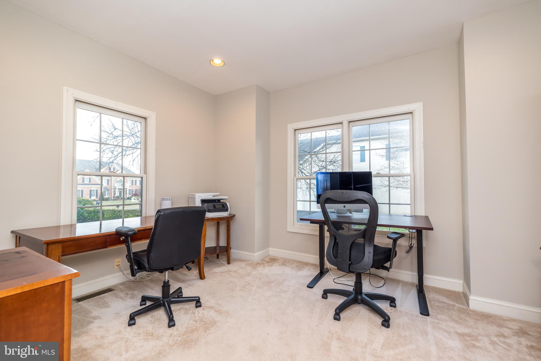 RIDINGS OF HORSHAM - Residential