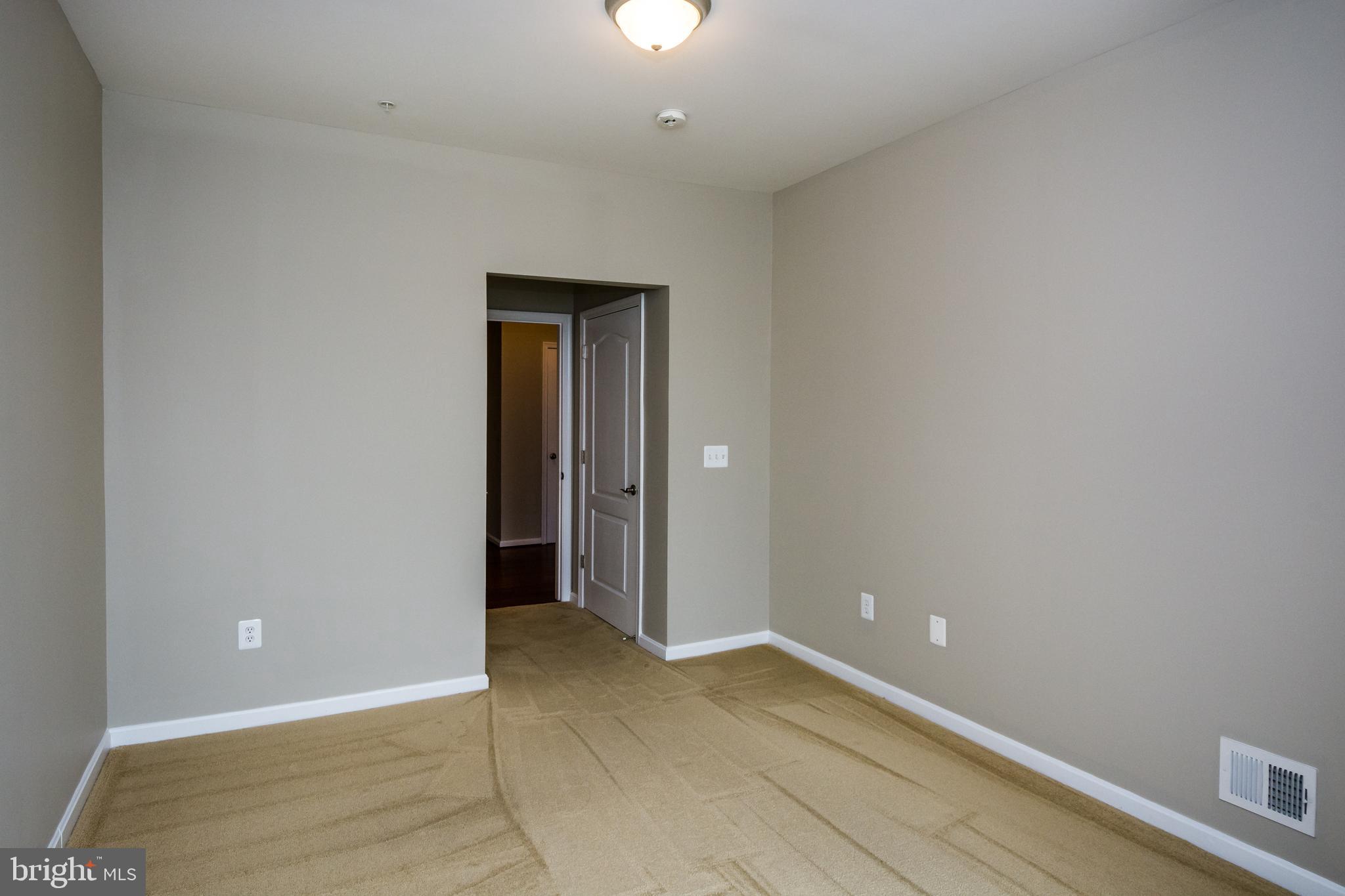 PINEY ORCHARD - Residential