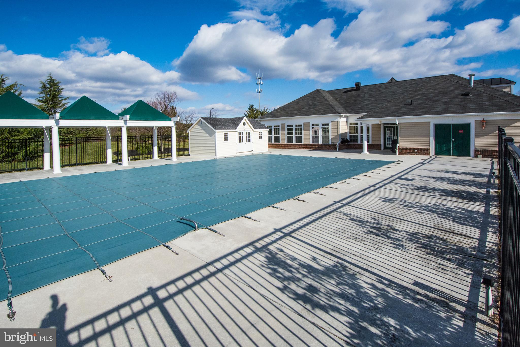 PINEY ORCHARD - Residential