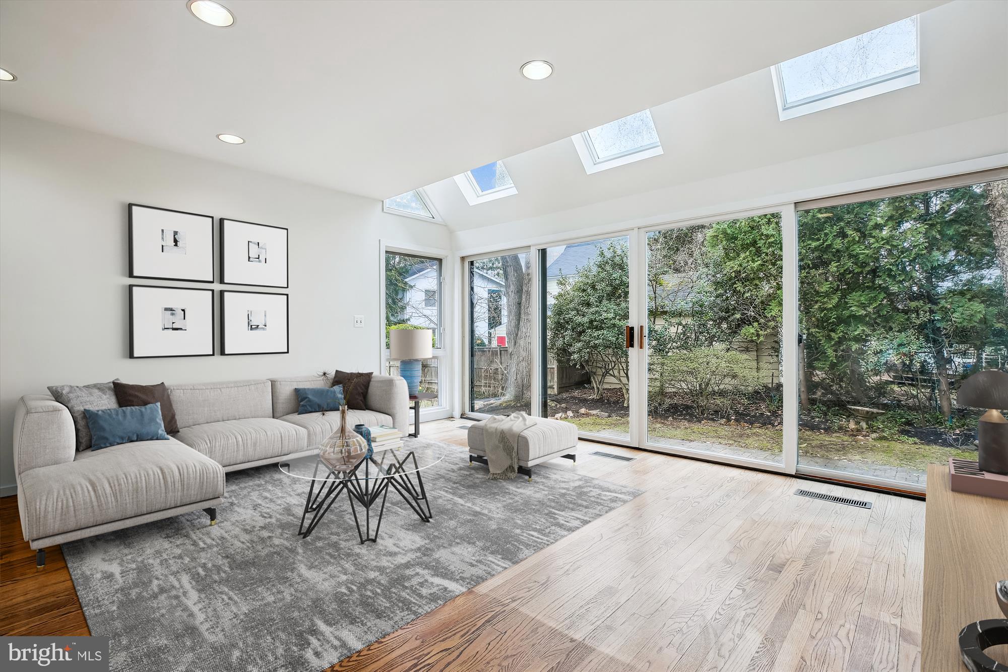 CHEVY CHASE - Residential