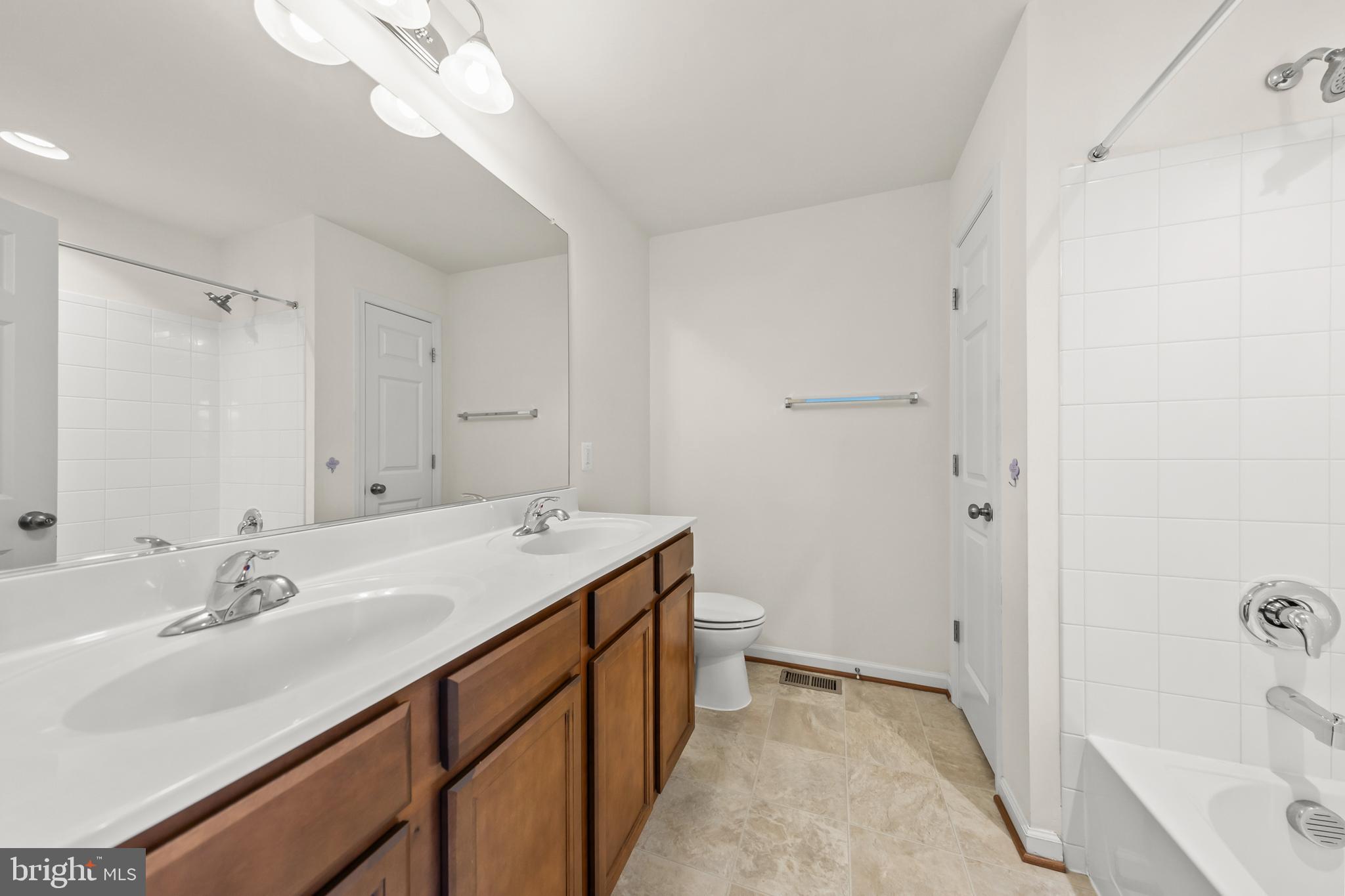 SNOWDEN BRIDGE - Residential